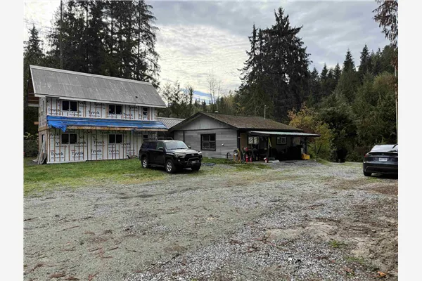 30727 Keystone Avenue