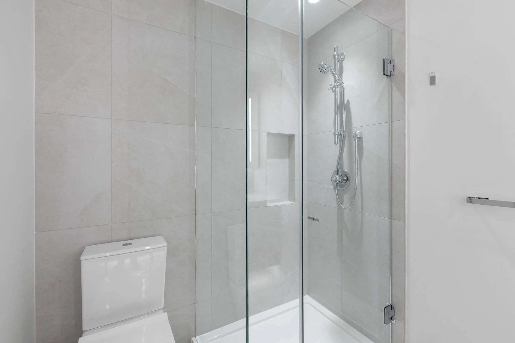 1502 720 Farrow Street