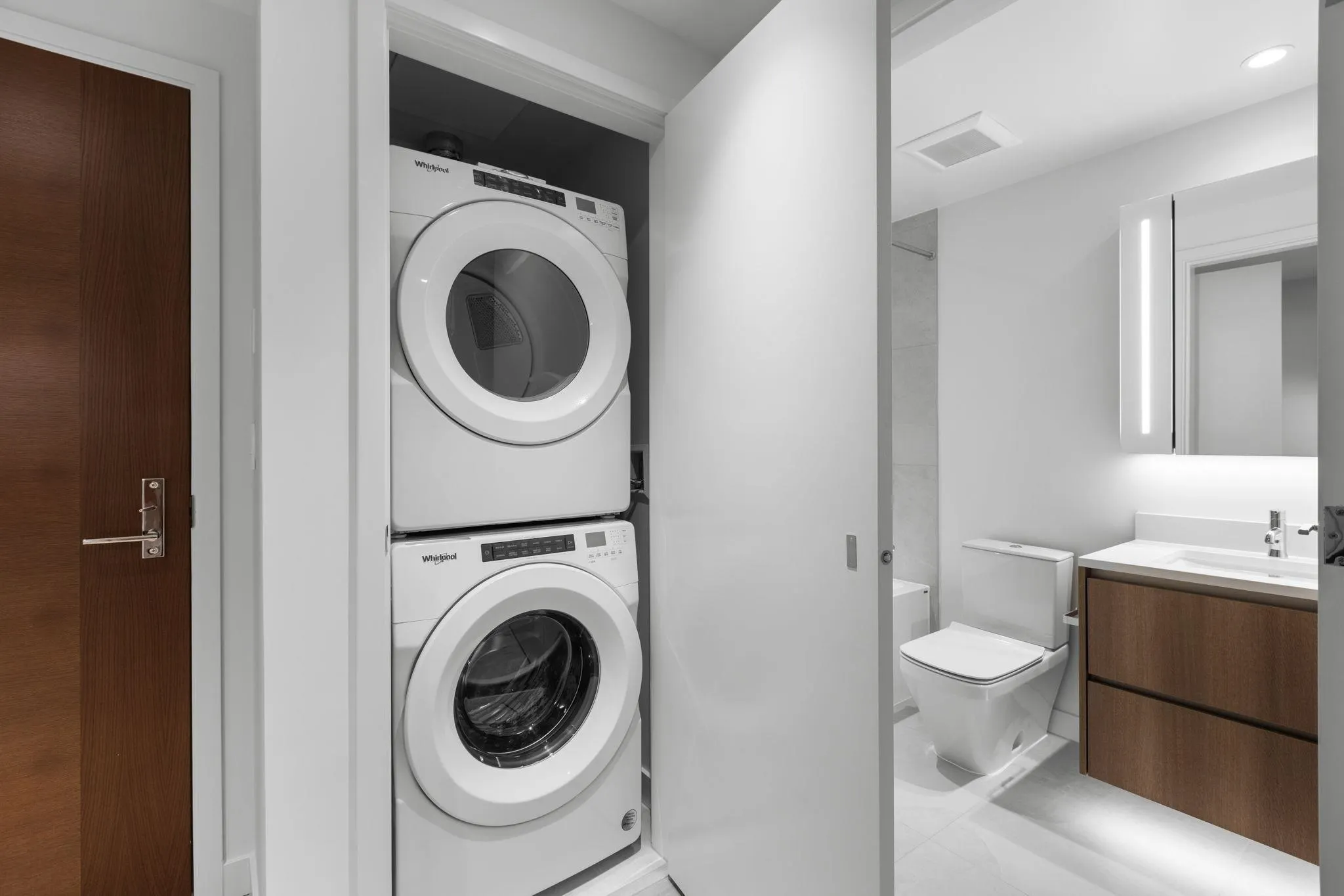 1502 720 Farrow Street