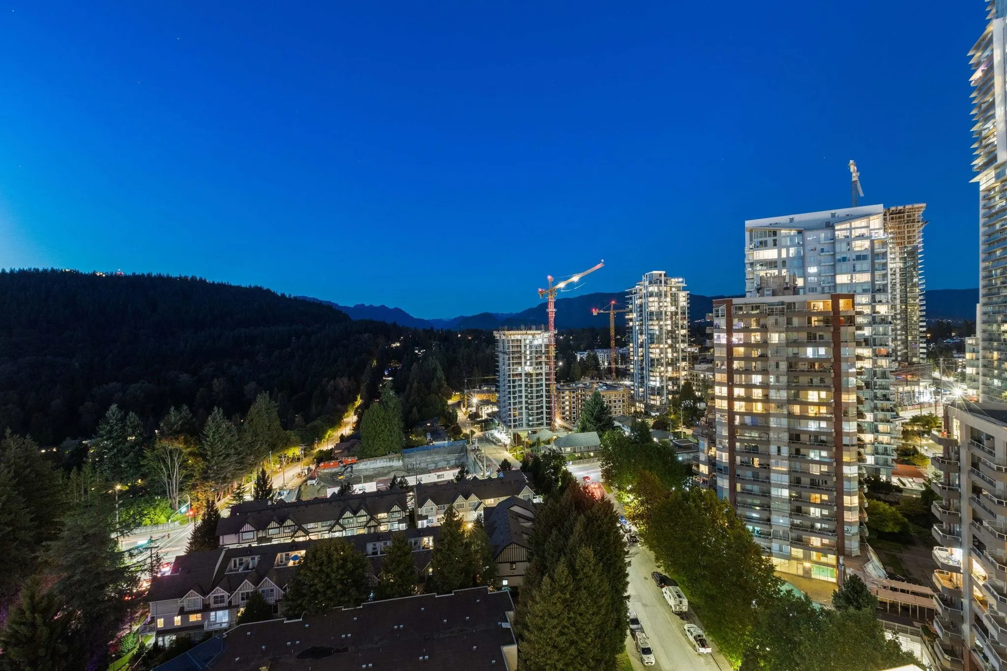 1502 720 Farrow Street