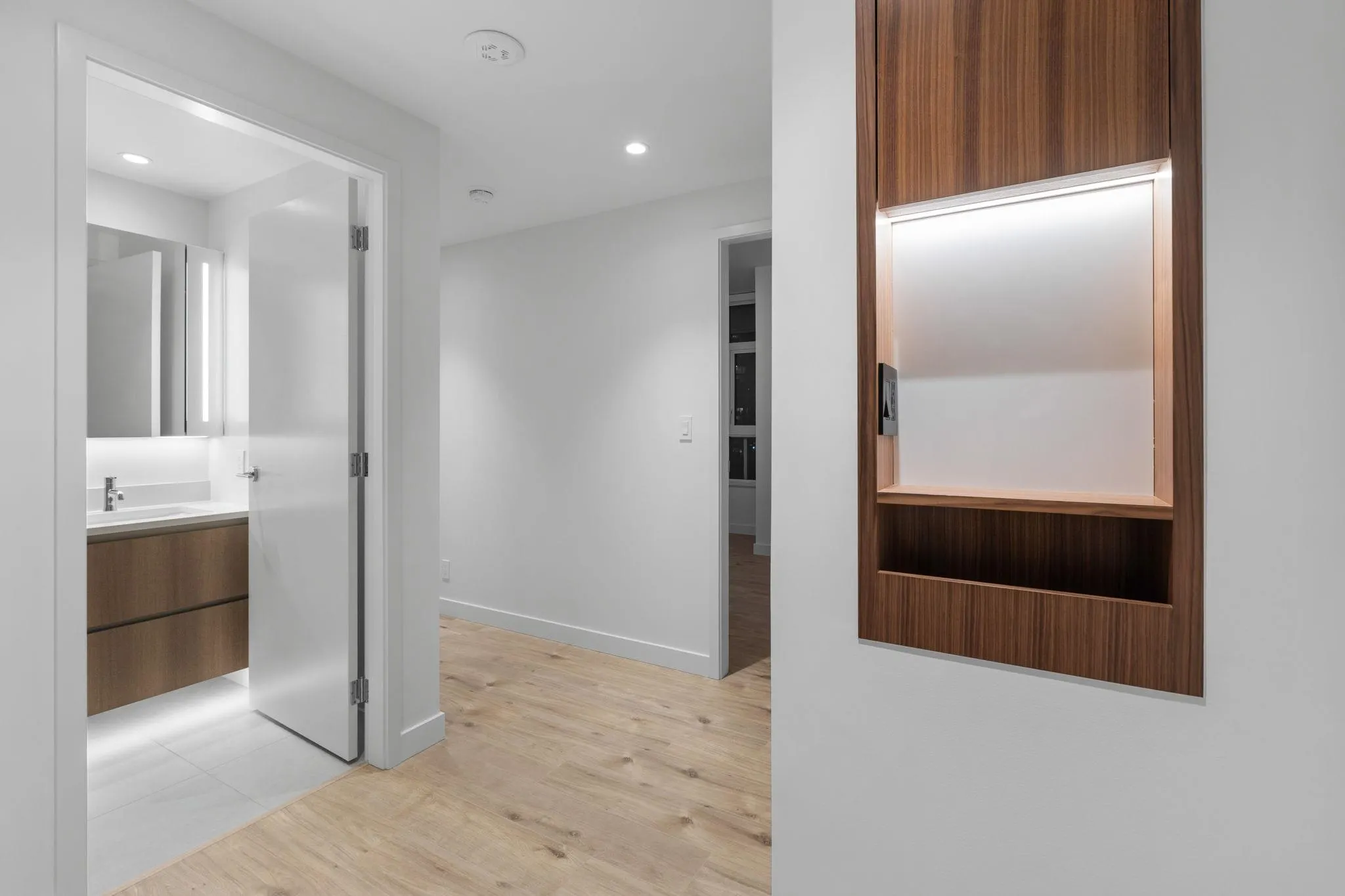 1502 720 Farrow Street