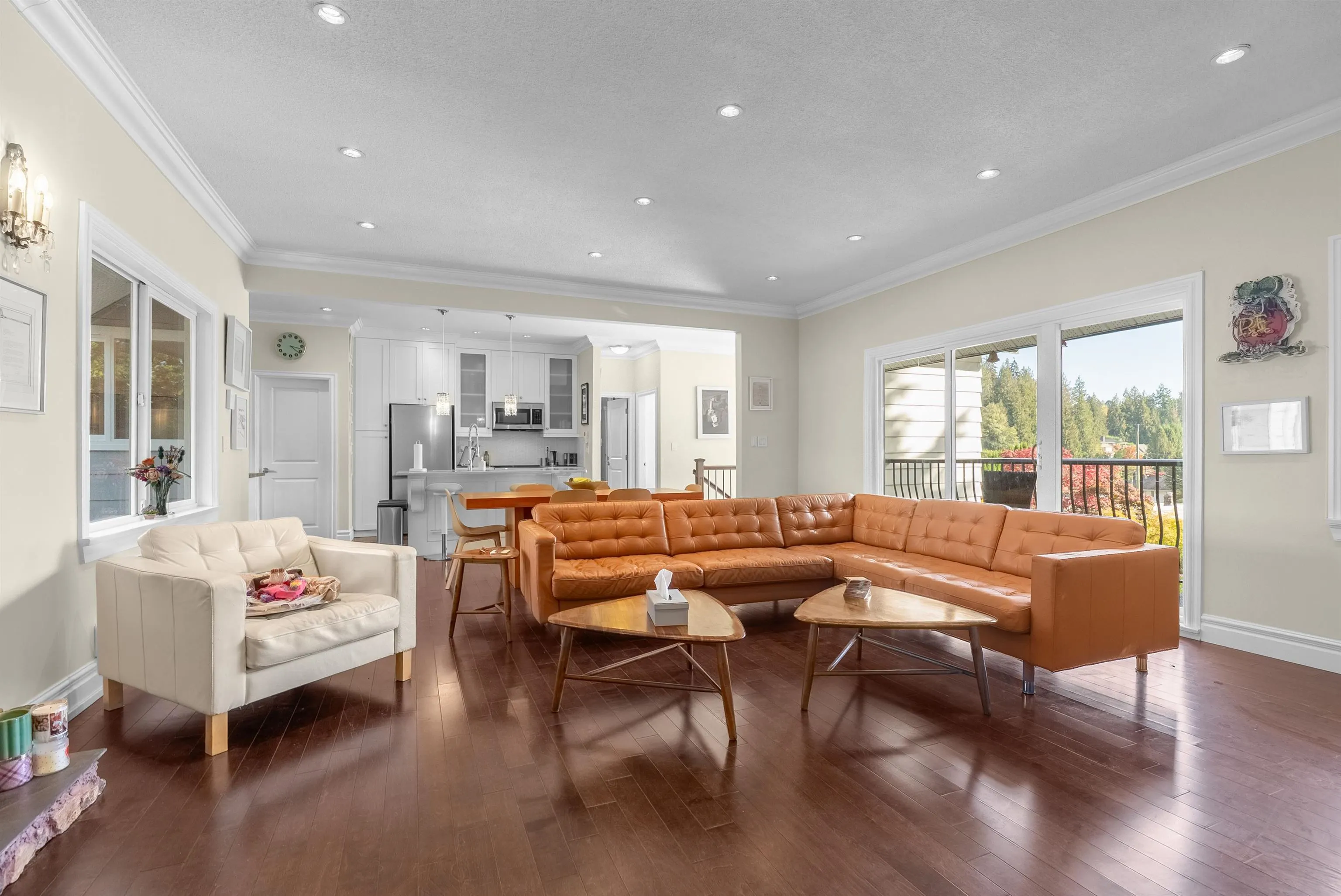 324 E 24th Street