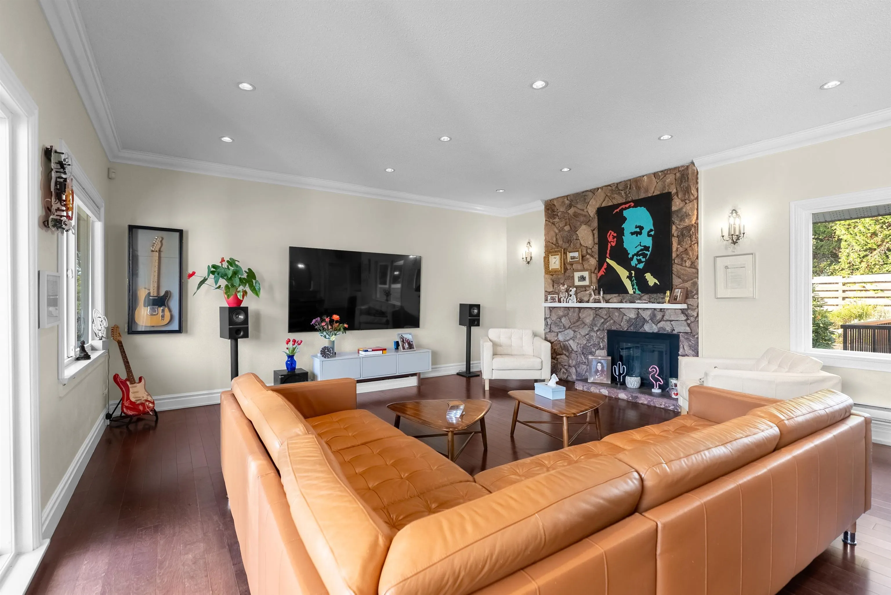 324 E 24th Street