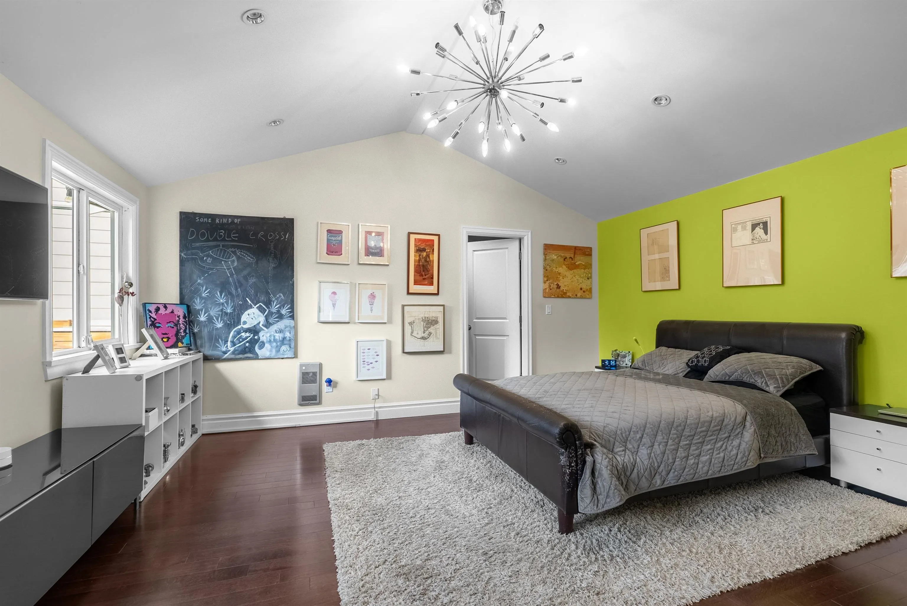 324 E 24th Street