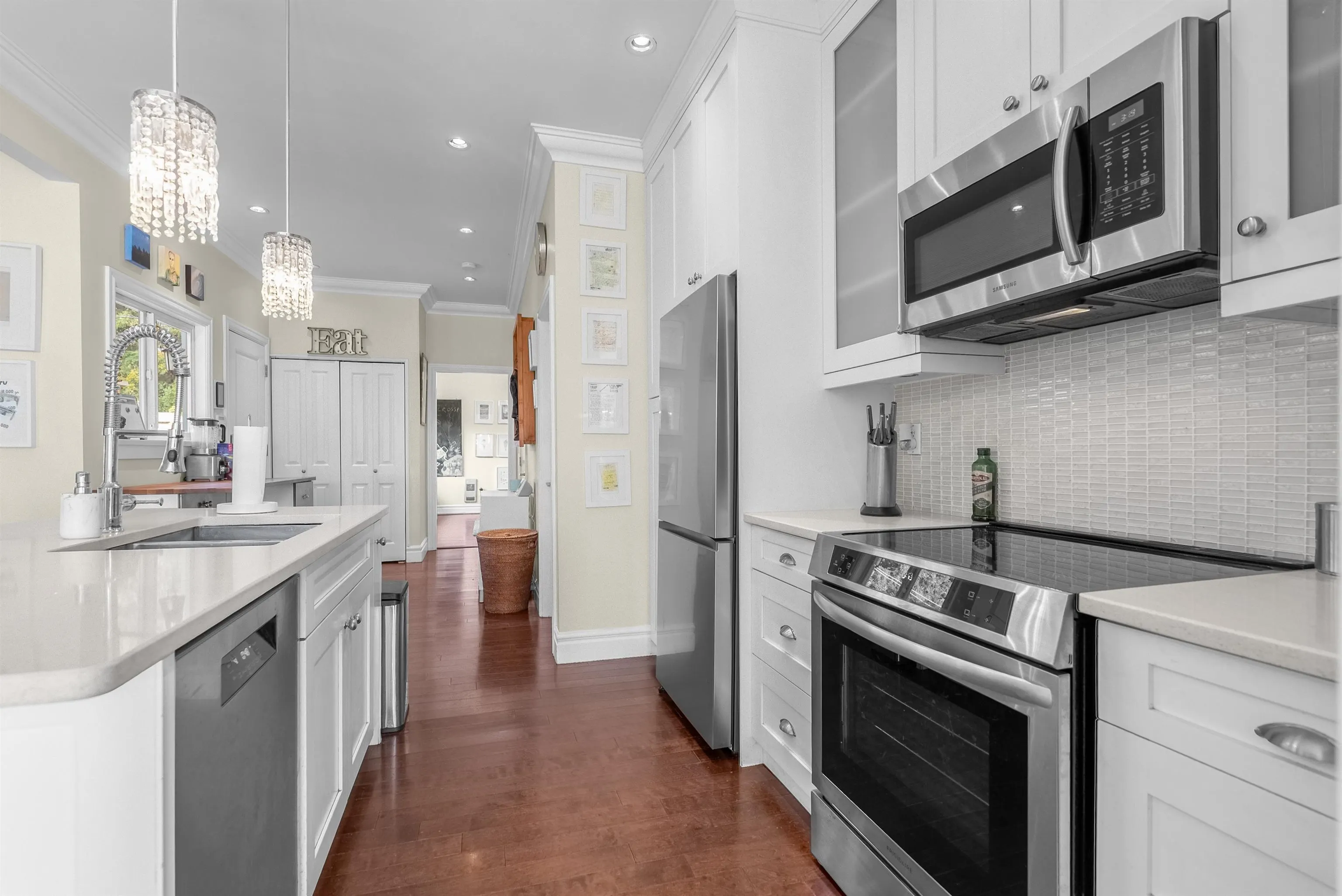 324 E 24th Street