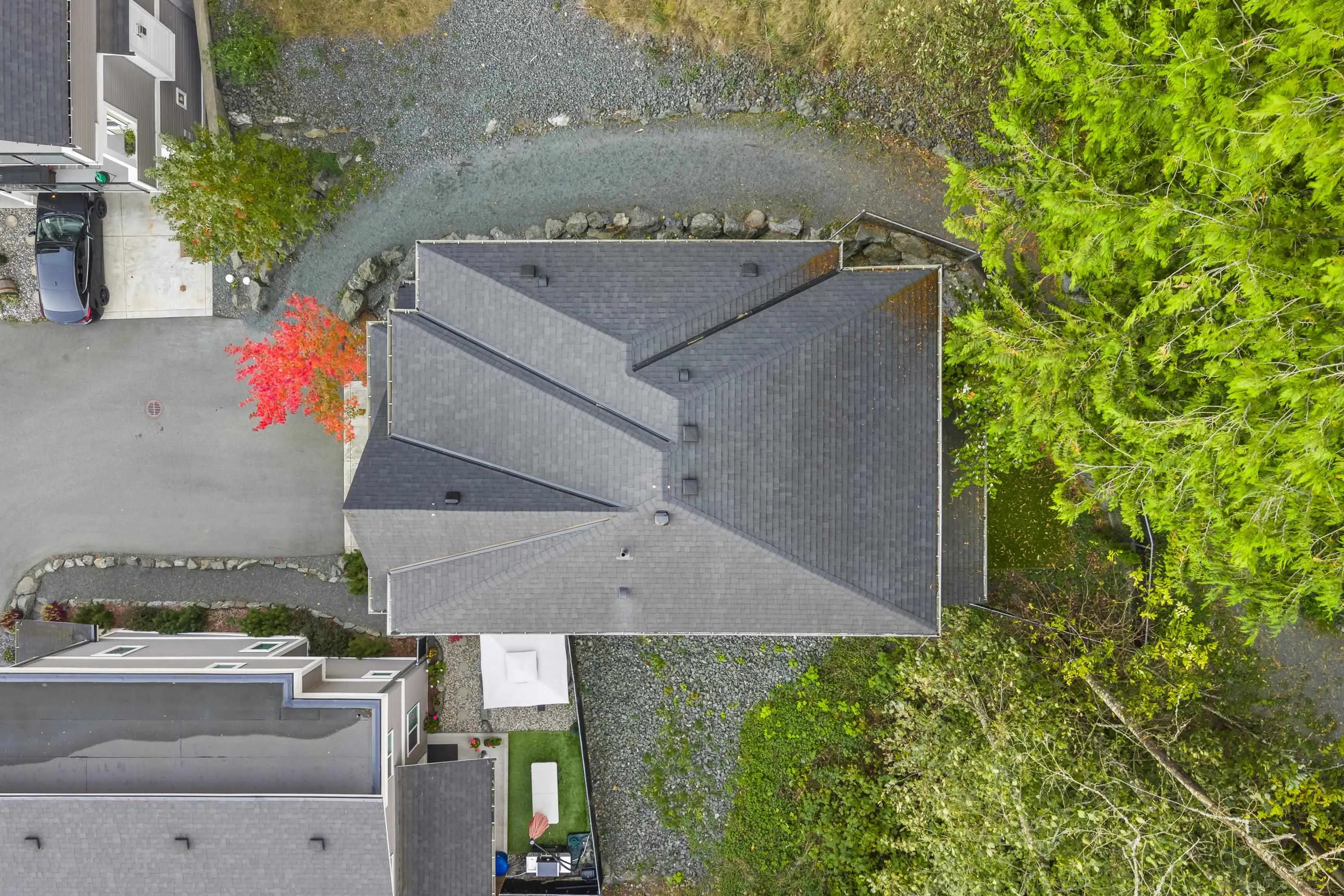 20 47042 Macfarlane Place