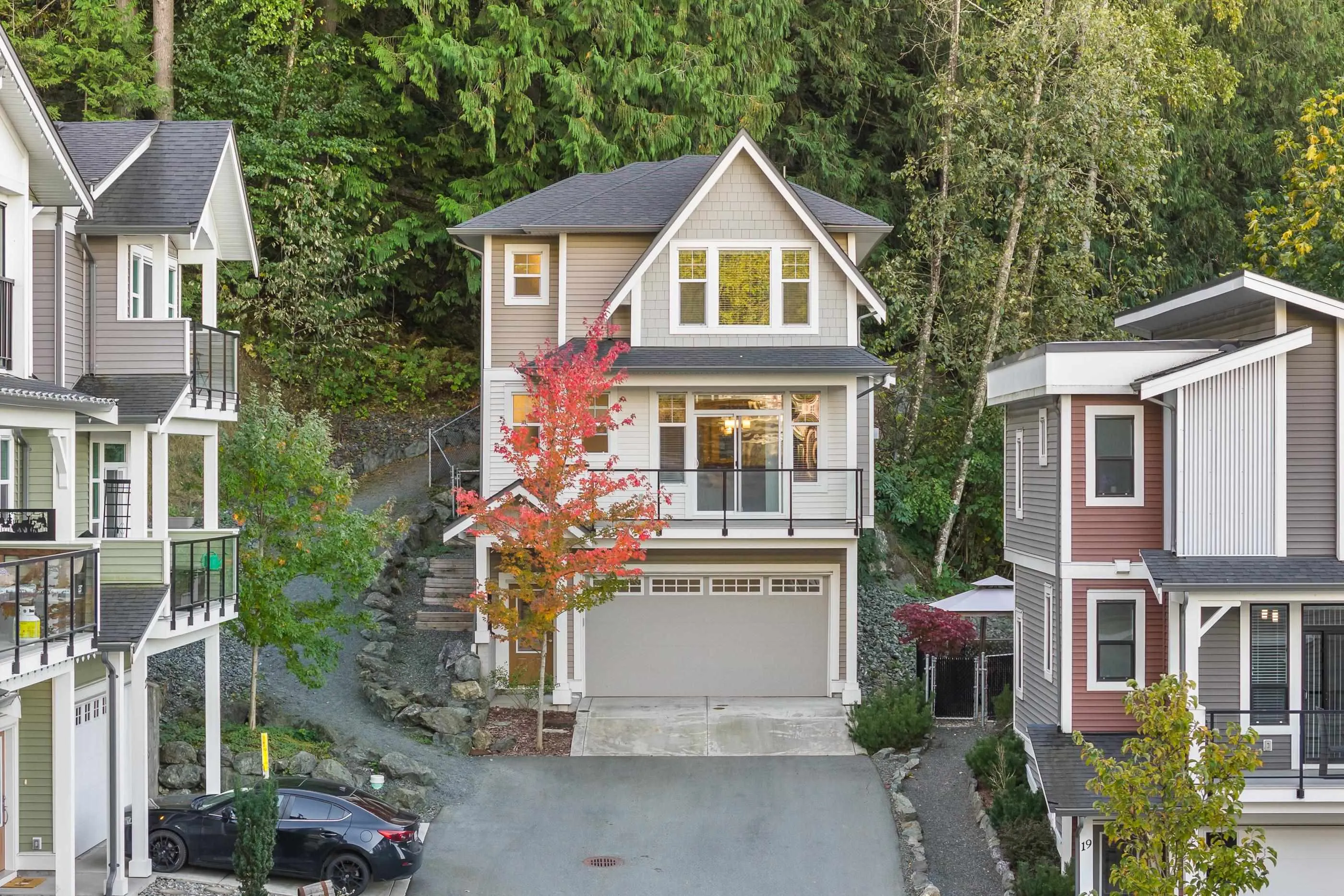 20 47042 Macfarlane Place