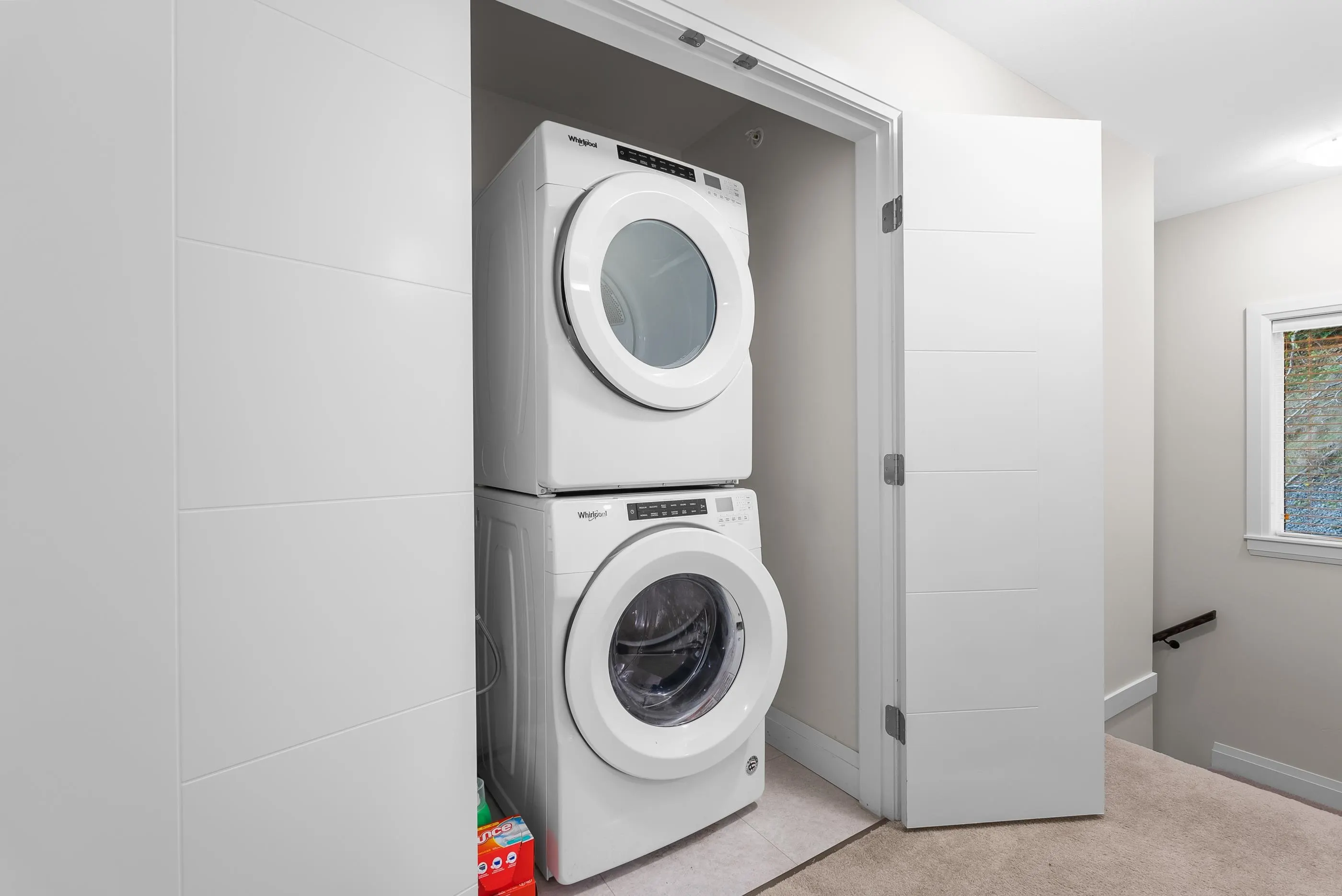 20 47042 Macfarlane Place