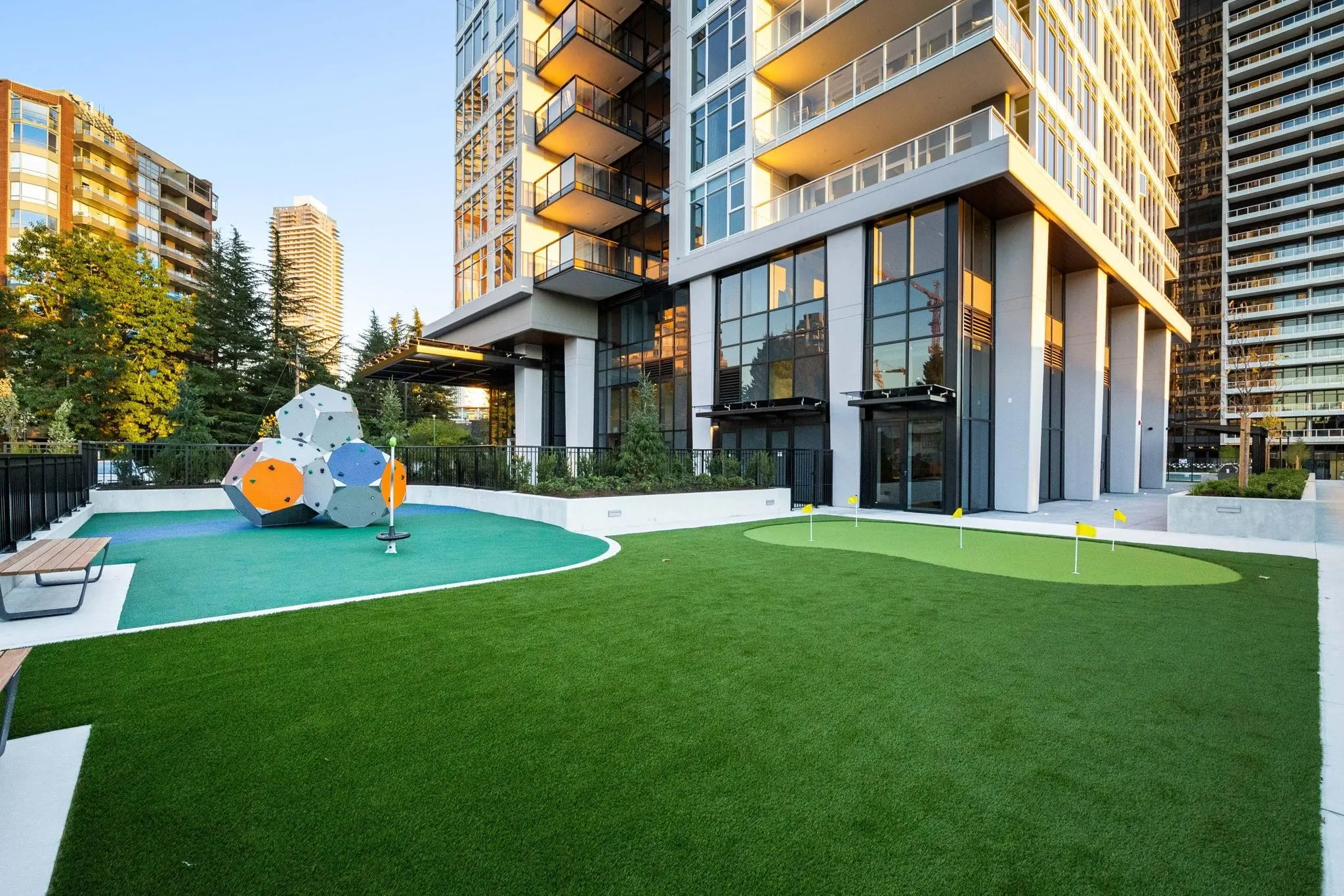 3901 720 Farrow Street