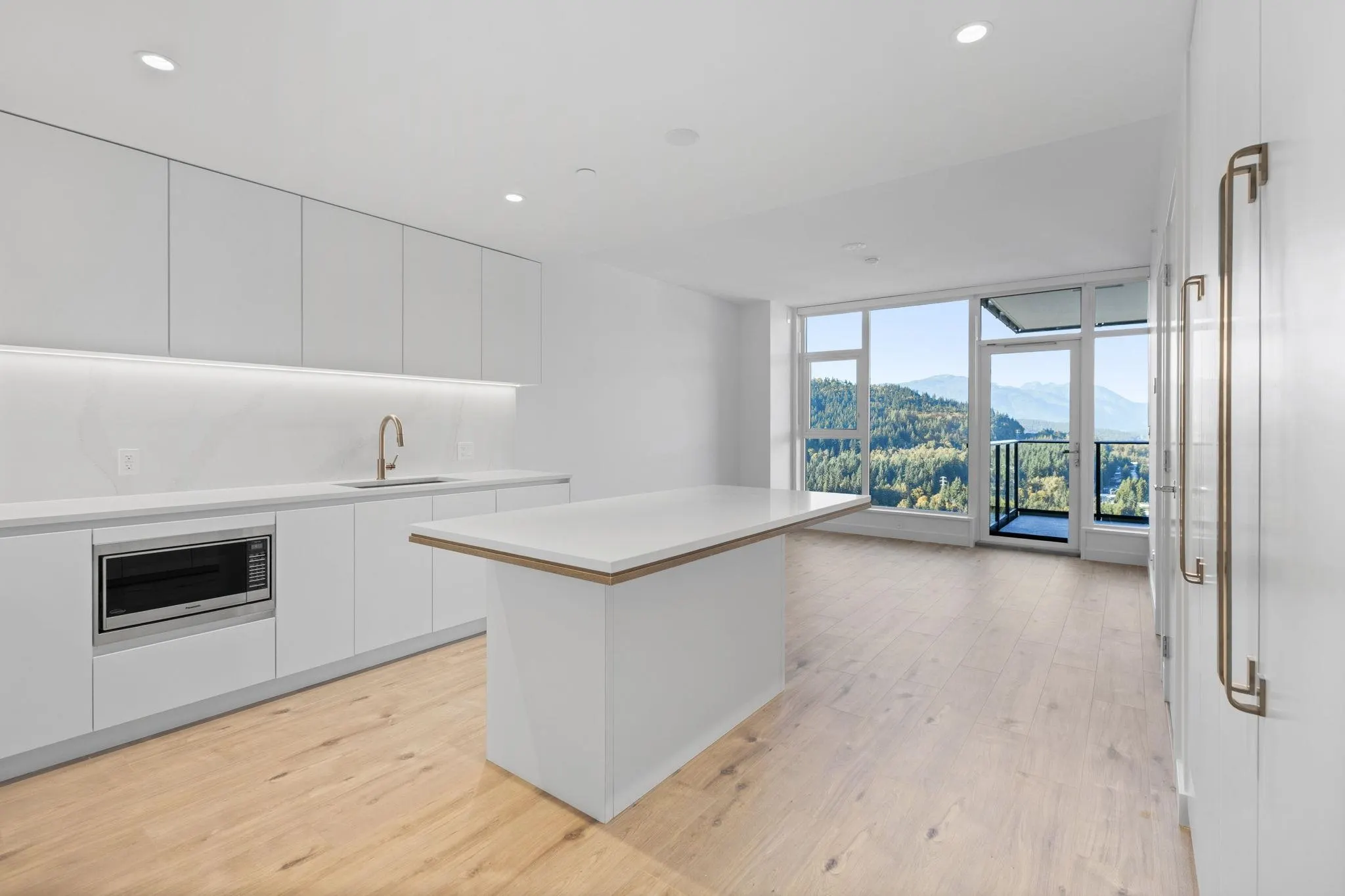 3901 720 Farrow Street