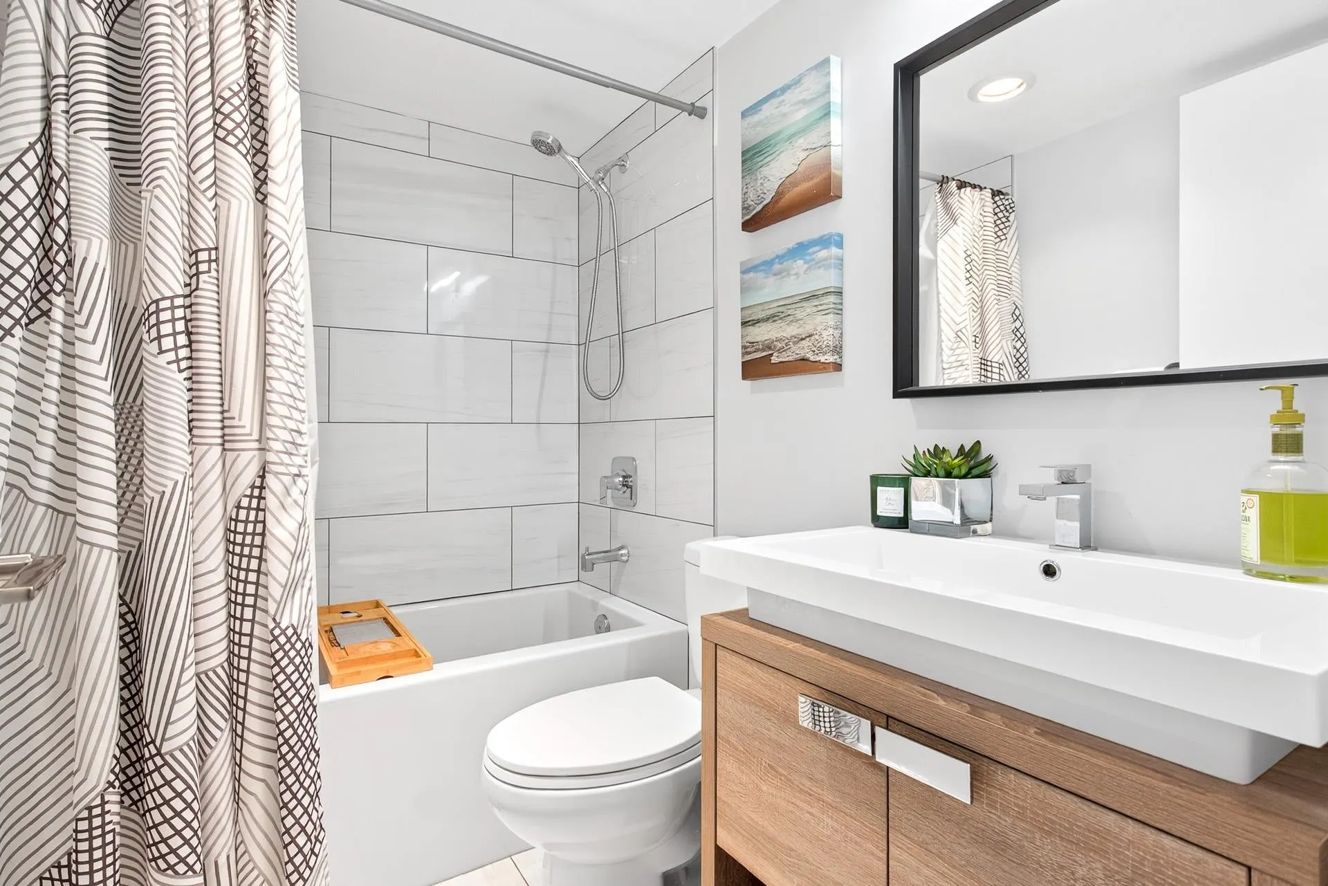 706 121 Tenth Street