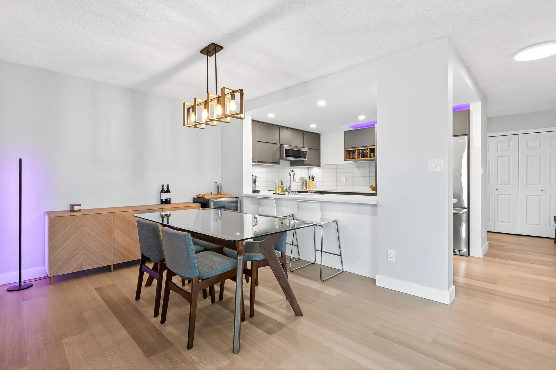 706 121 Tenth Street