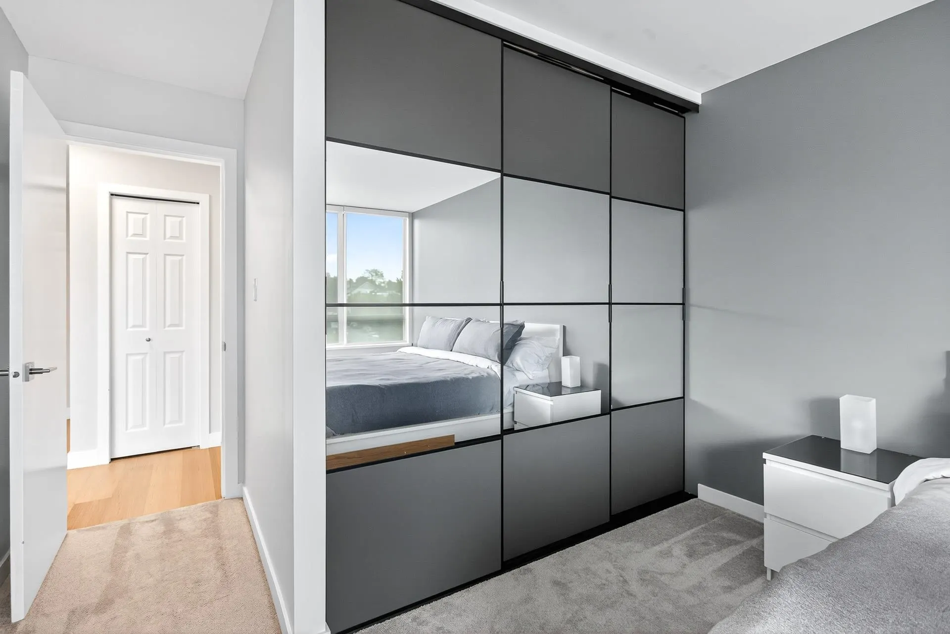 706 121 Tenth Street