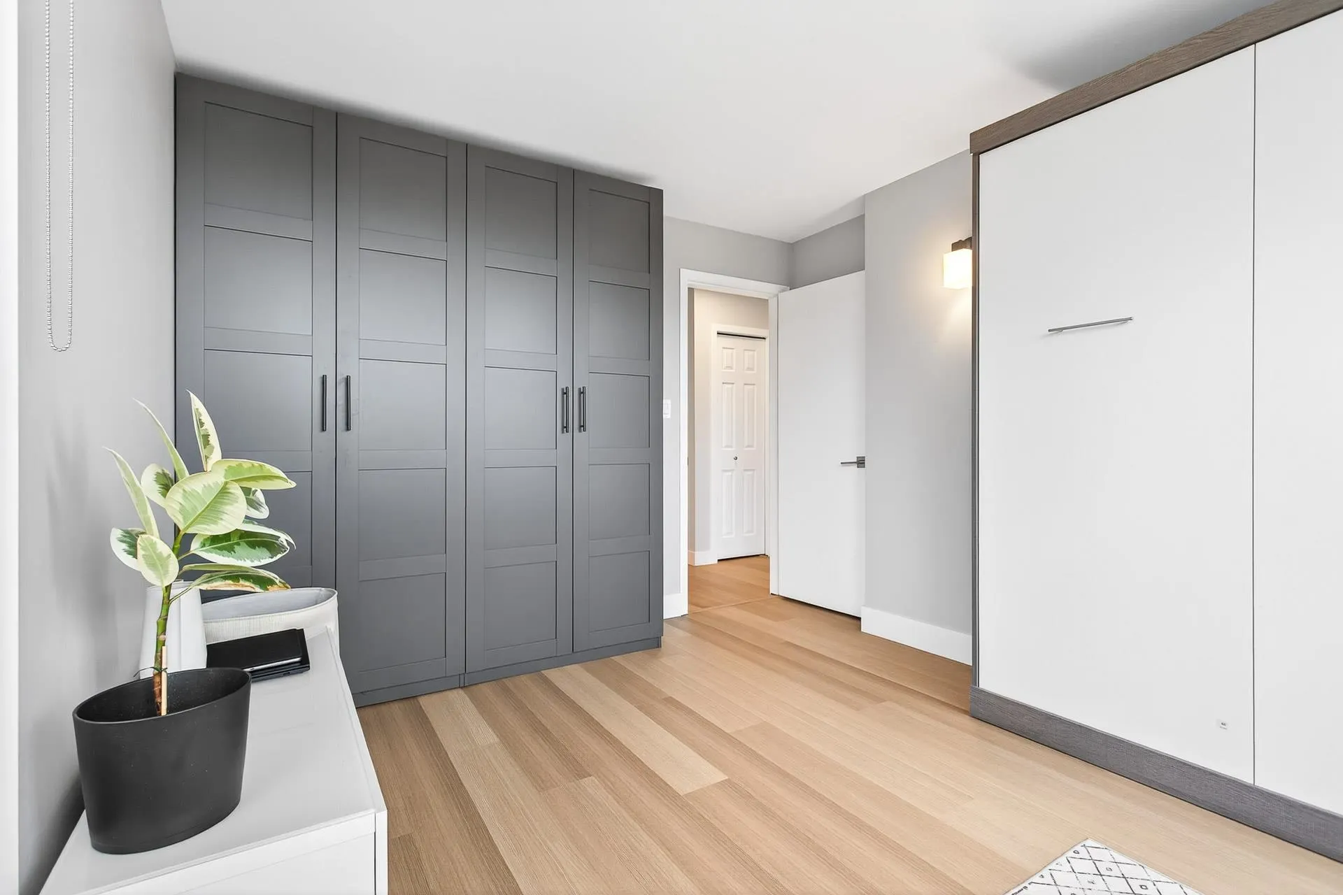 706 121 Tenth Street