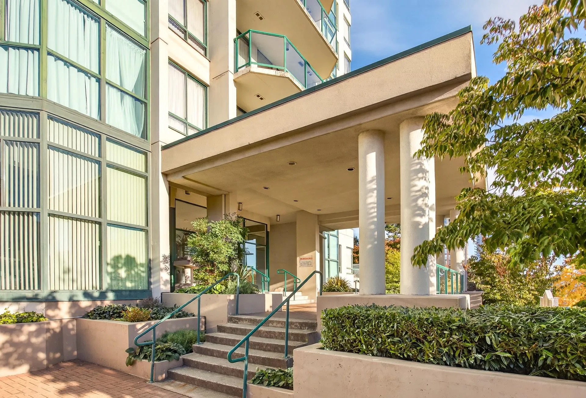 706 121 Tenth Street