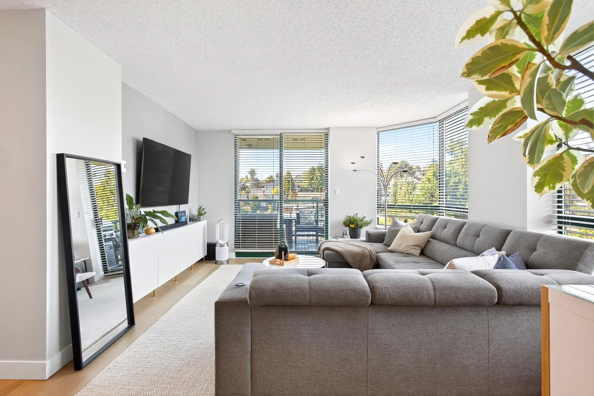 706 121 Tenth Street