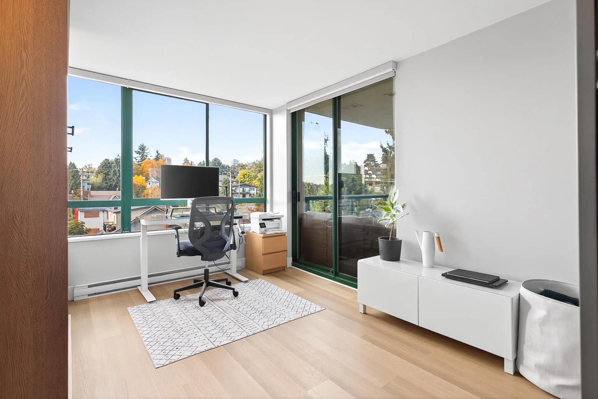 706 121 Tenth Street