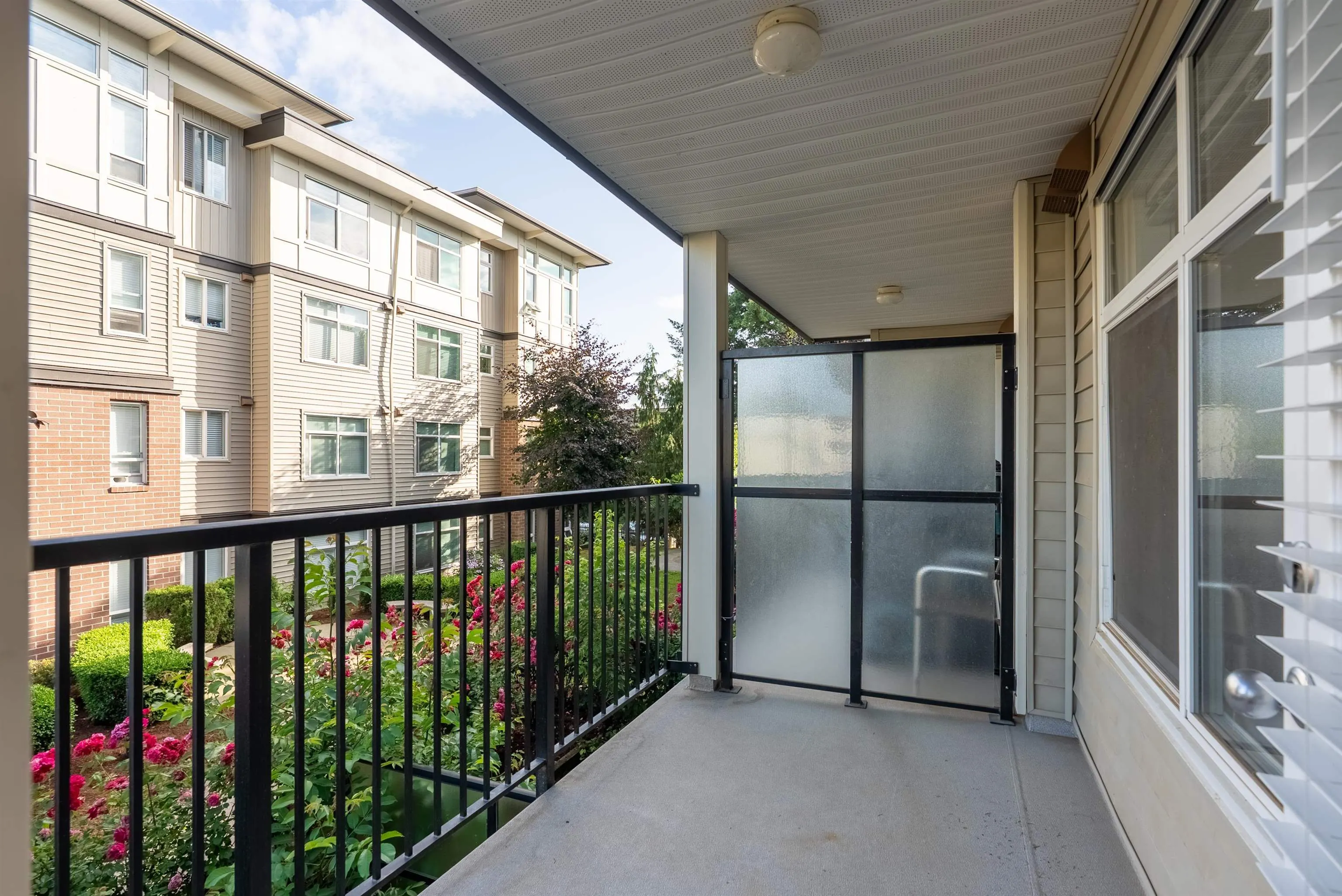 202 46150 Bole Avenue