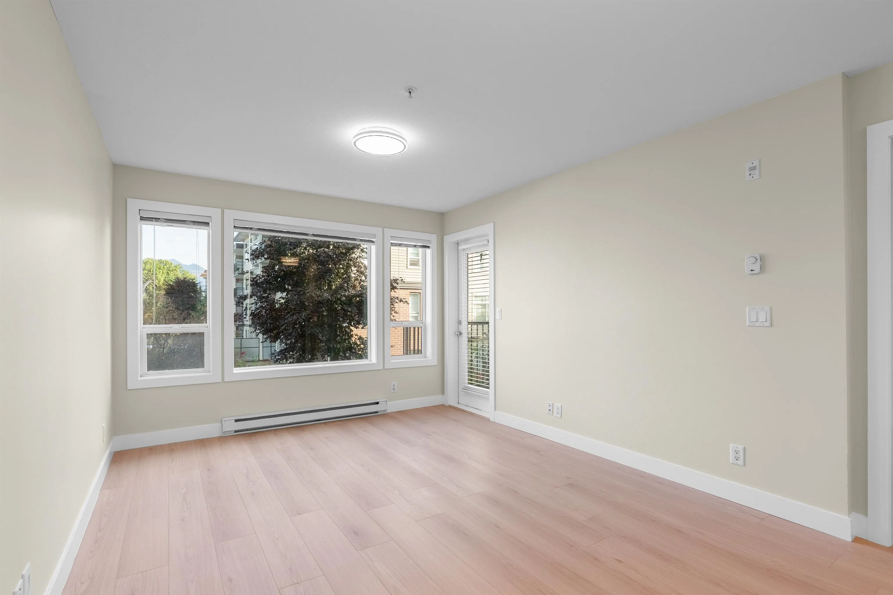 202 46150 Bole Avenue