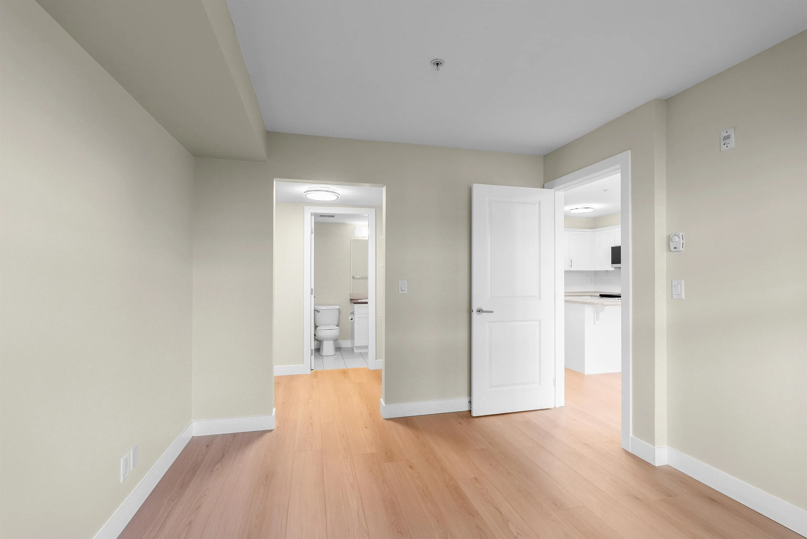 202 46150 Bole Avenue