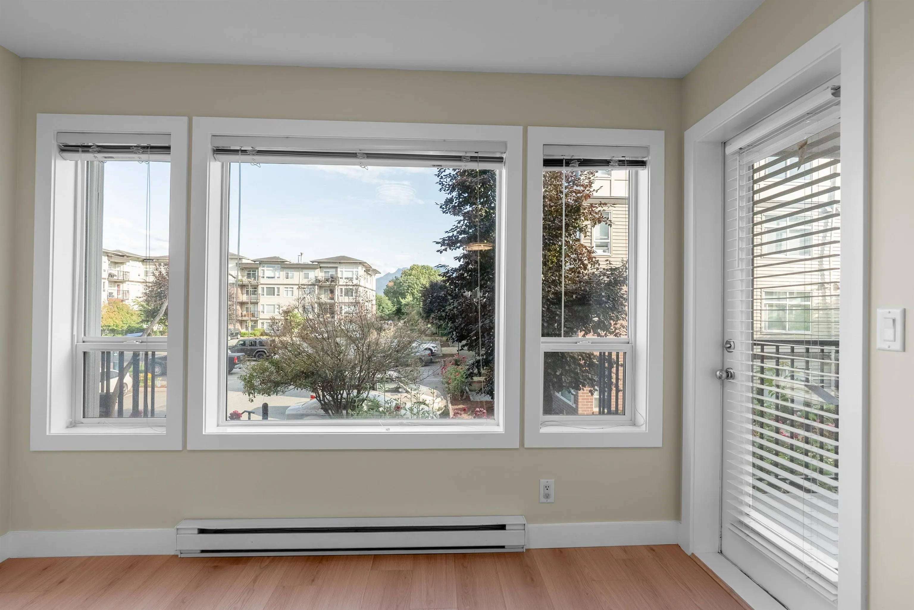 202 46150 Bole Avenue