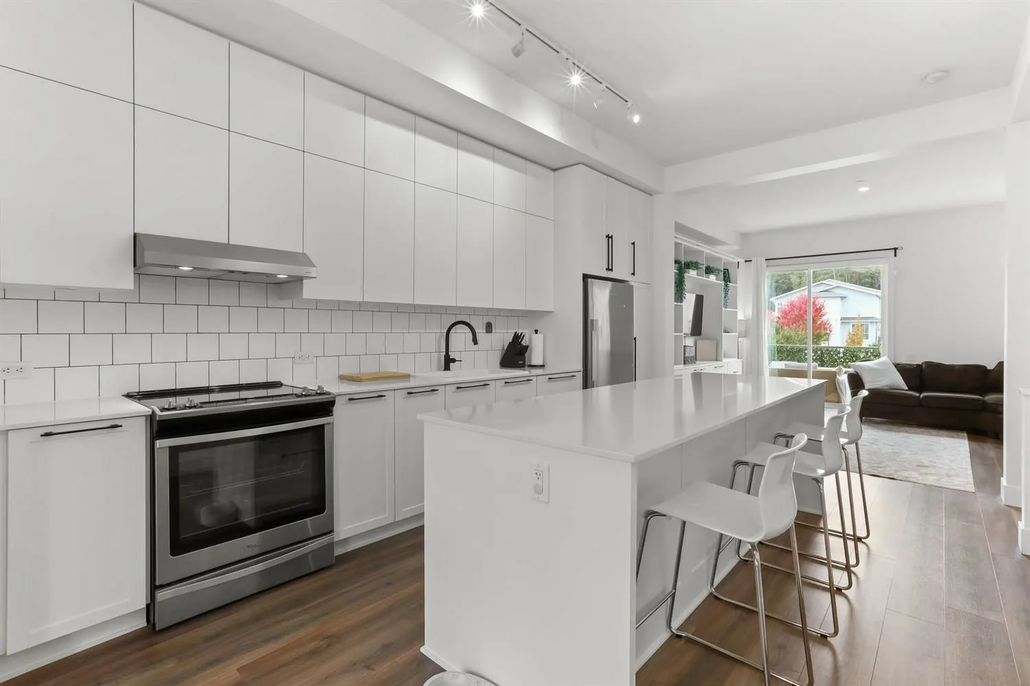 59 4656 Orca Way
