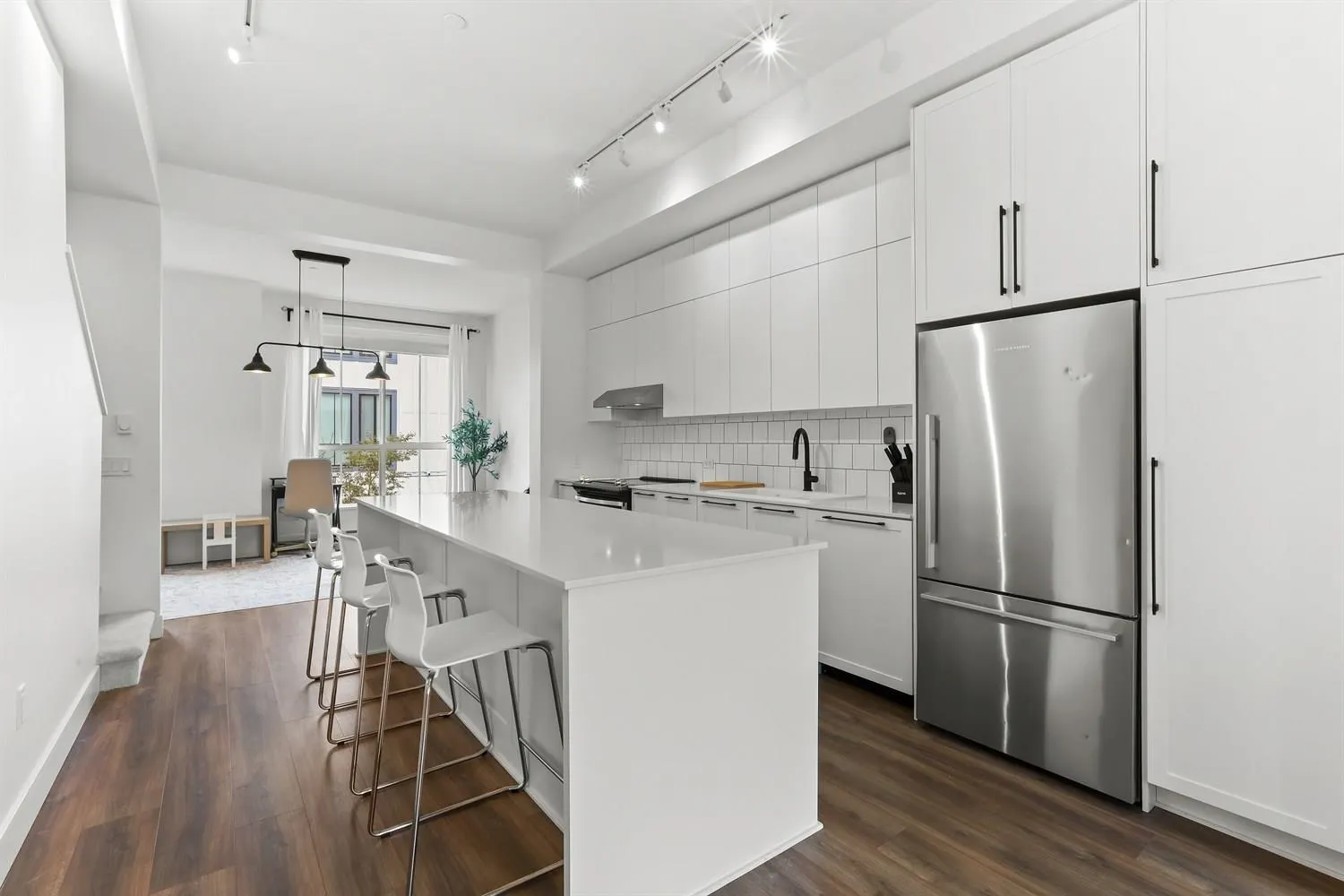59 4656 Orca Way