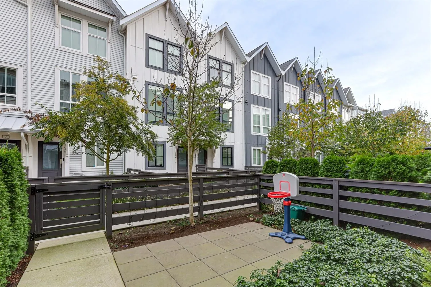 59 4656 Orca Way
