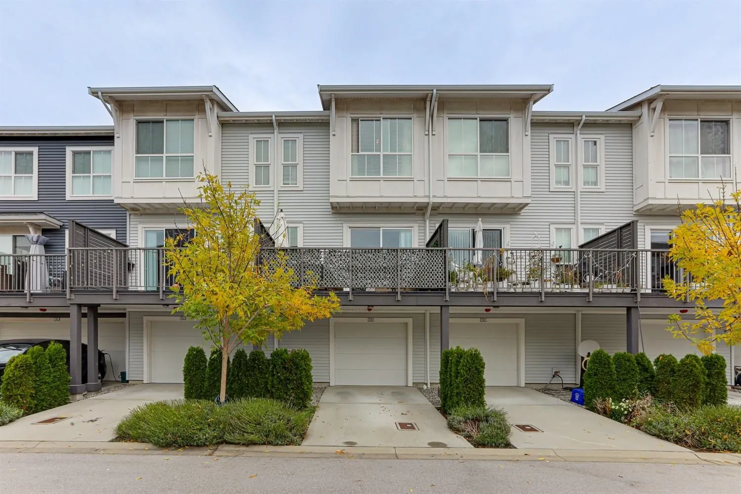 59 4656 Orca Way