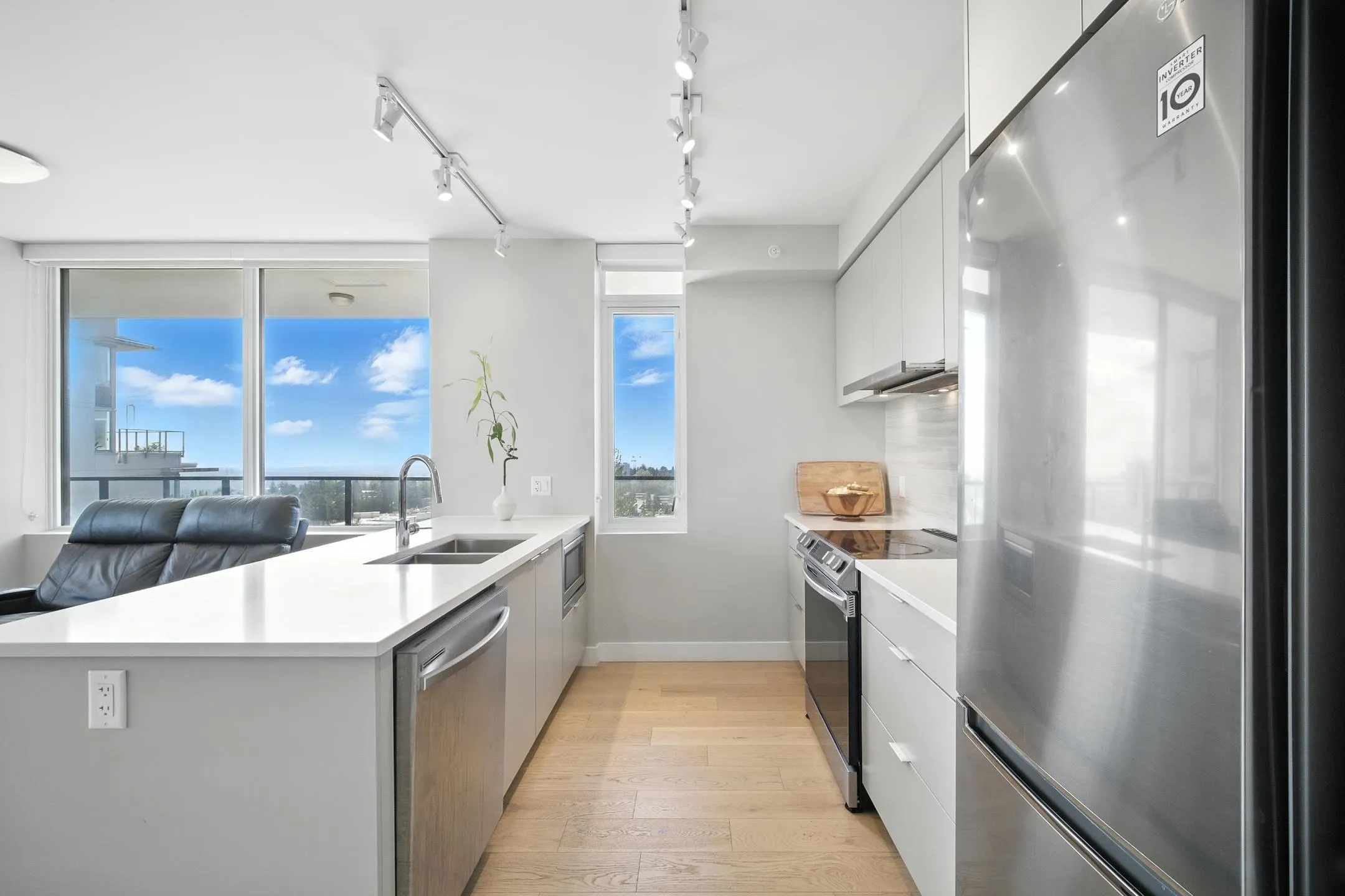 1106 8725 University Crescent