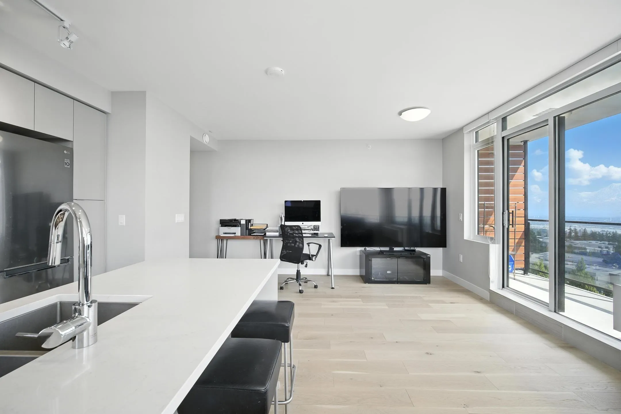 1106 8725 University Crescent
