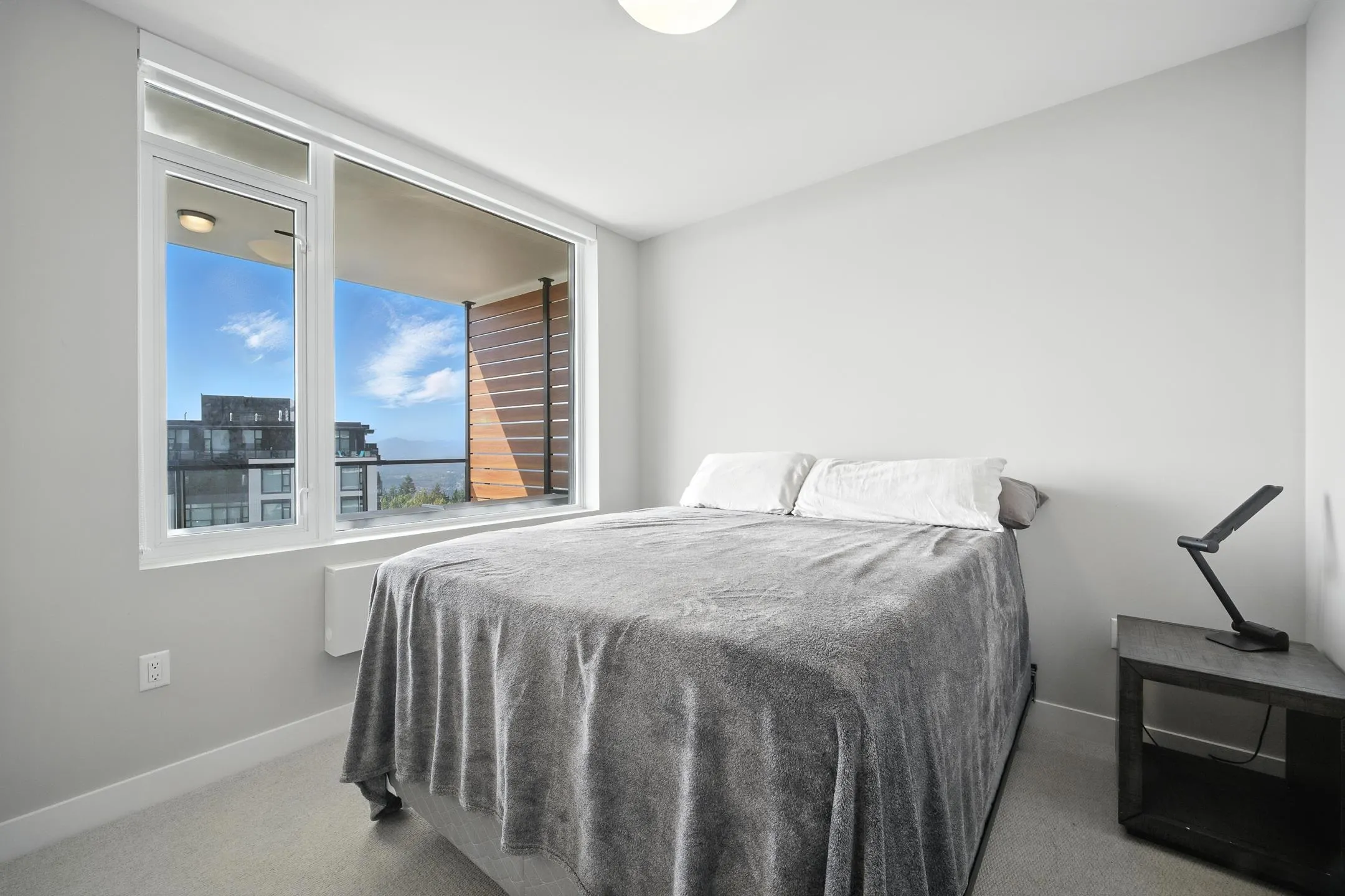 1106 8725 University Crescent