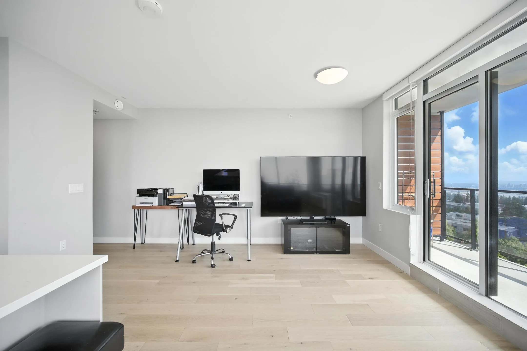 1106 8725 University Crescent