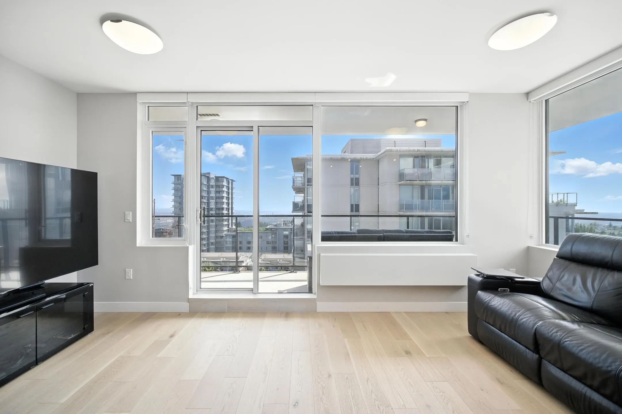 1106 8725 University Crescent