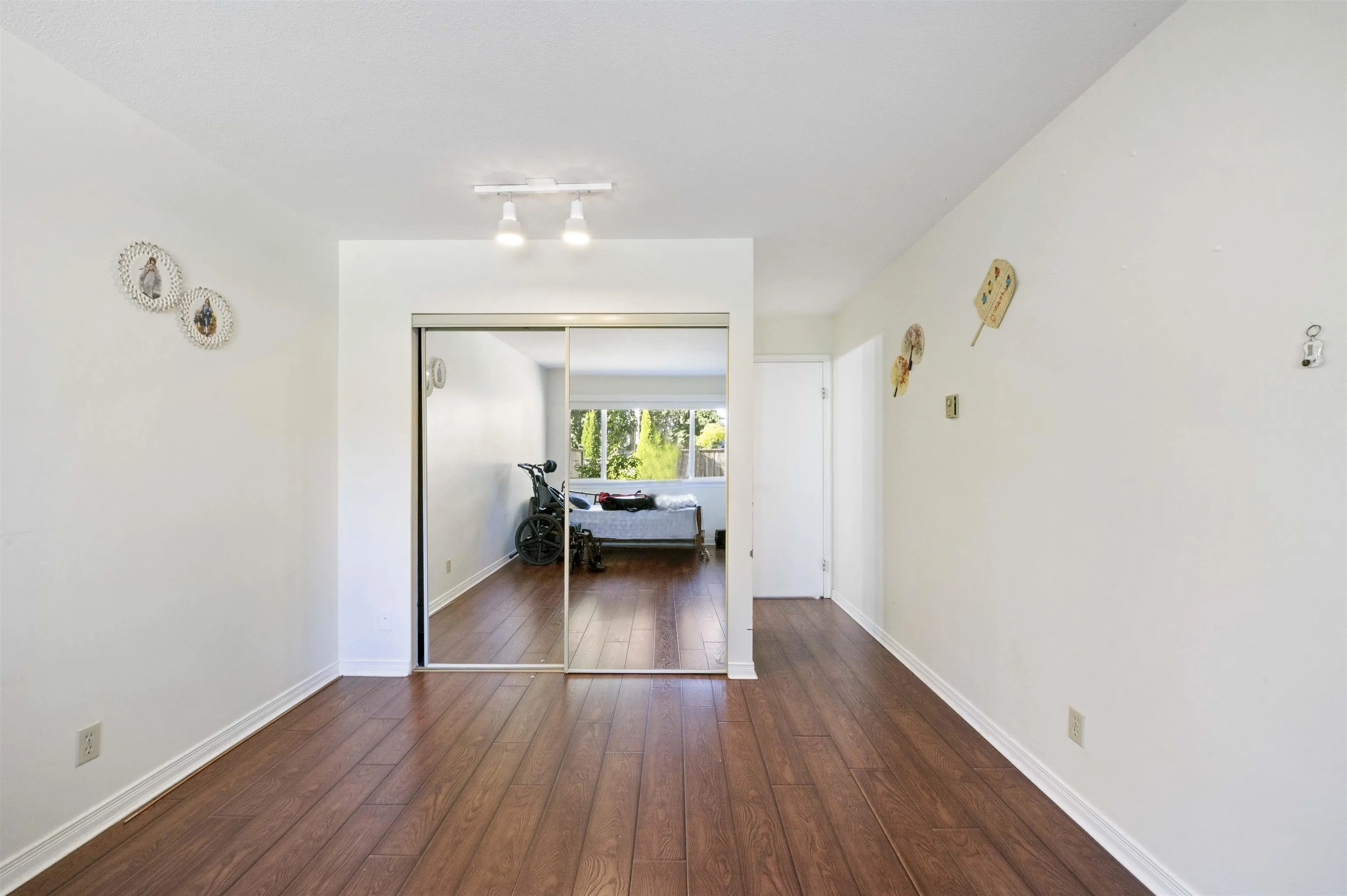 133 12233 92 Avenue