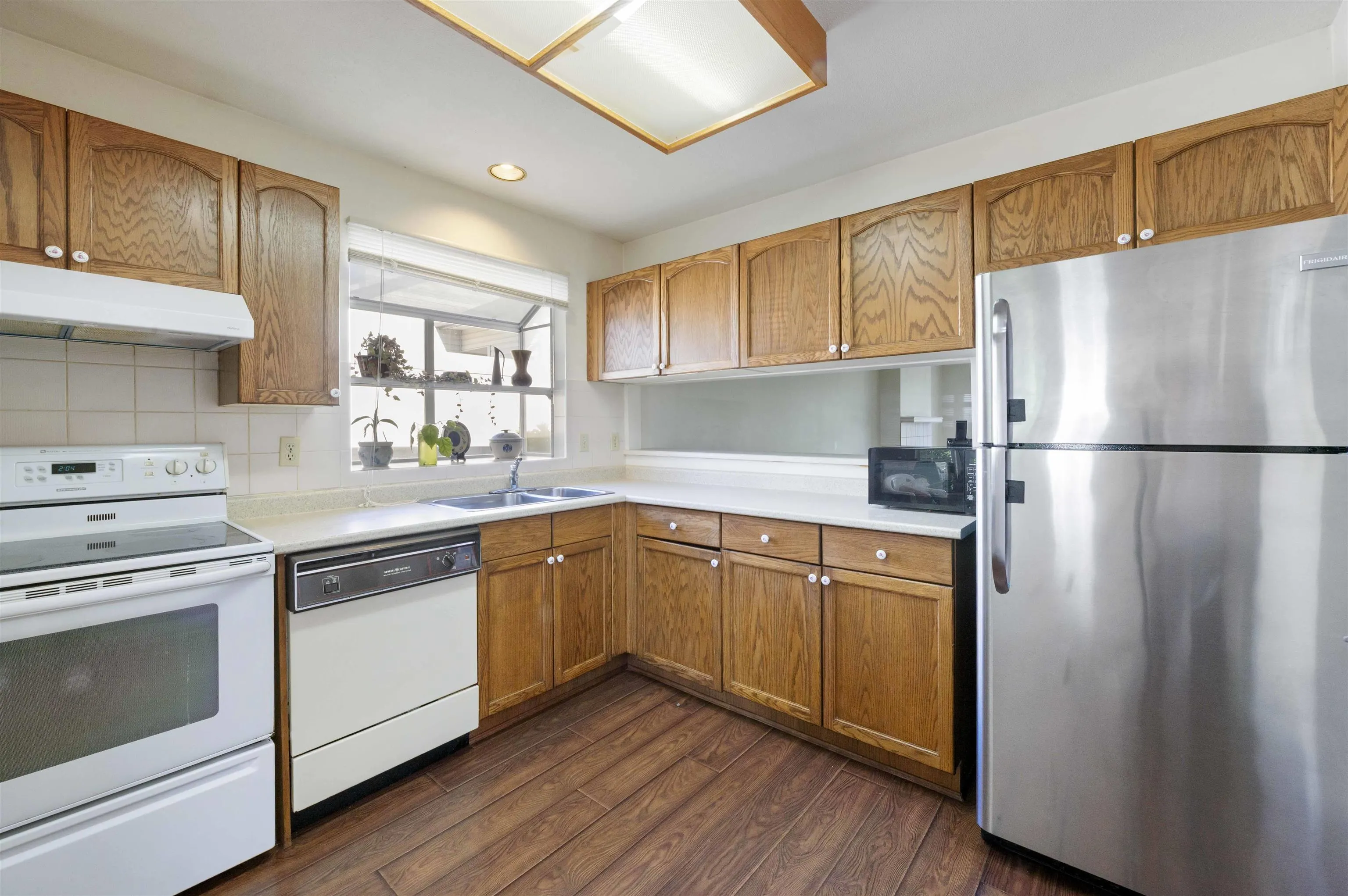 133 12233 92 Avenue