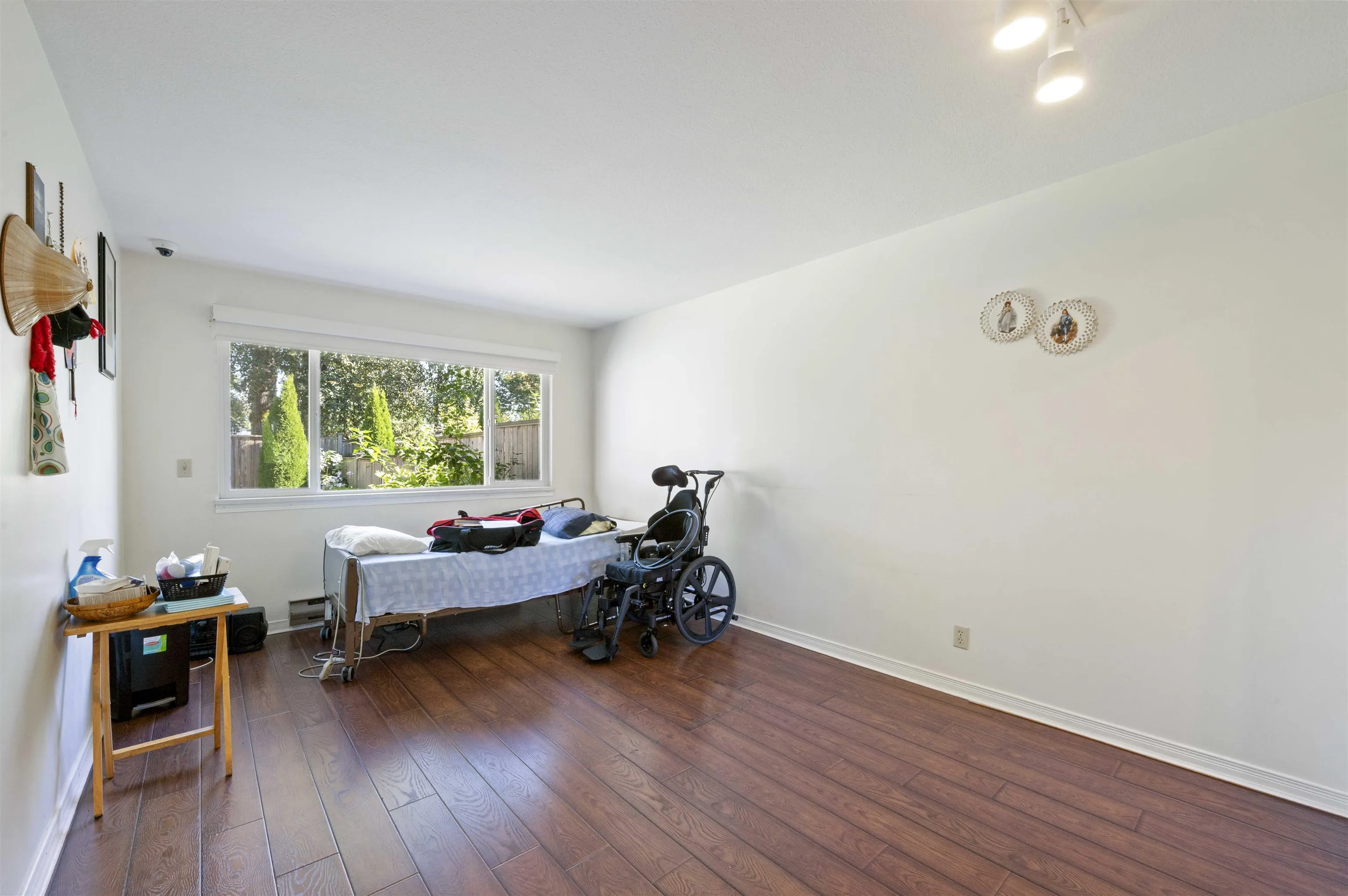 133 12233 92 Avenue
