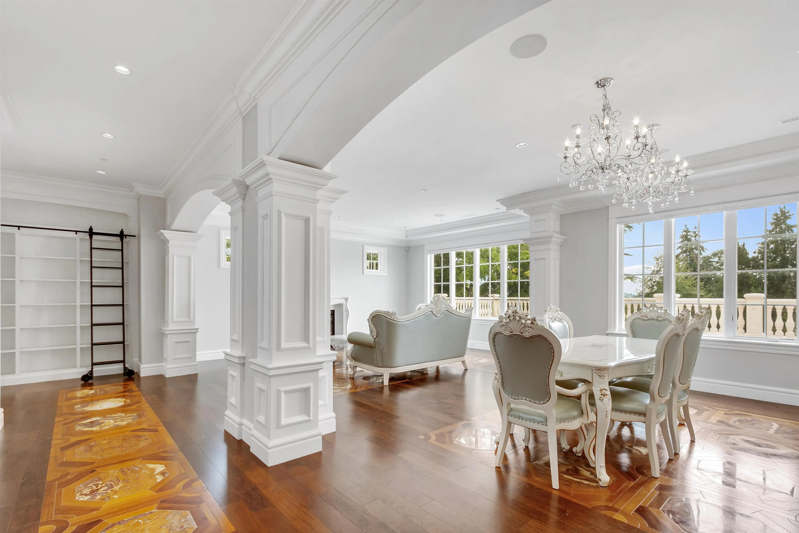735 St. Andrews Road