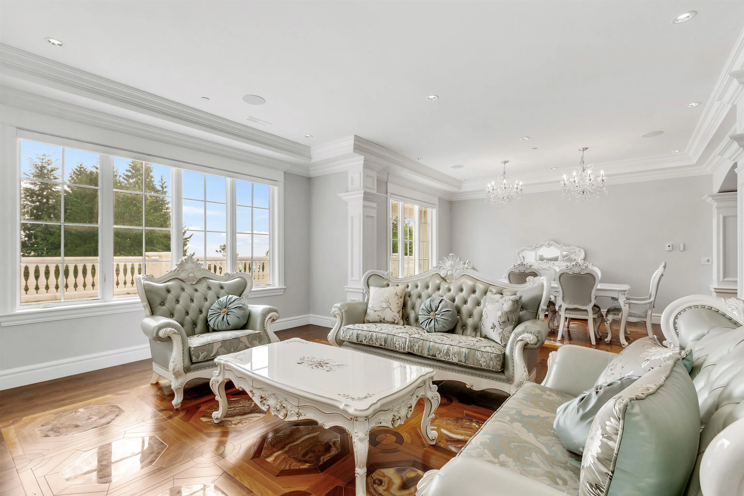 735 St. Andrews Road