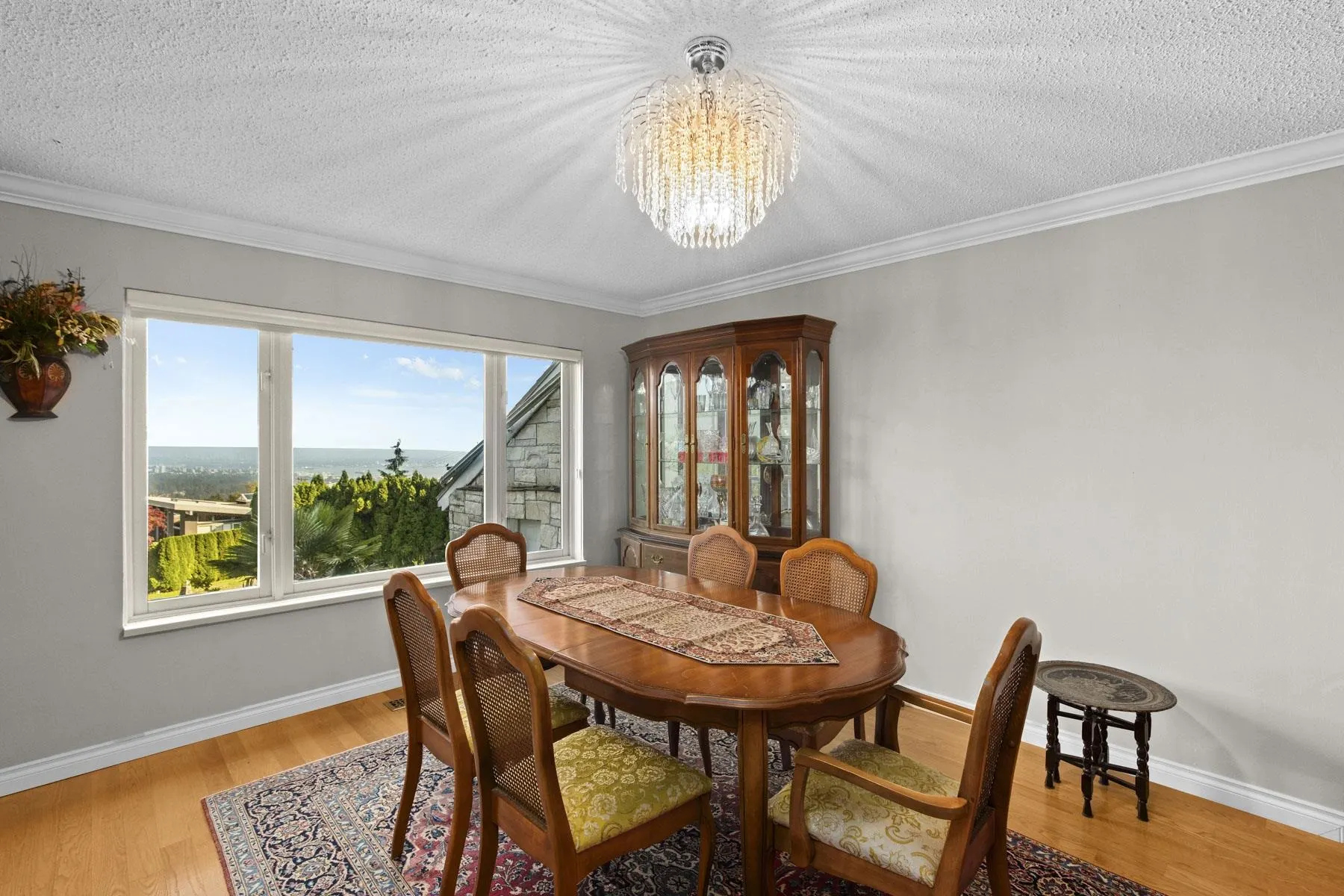 661 Andover Crescent