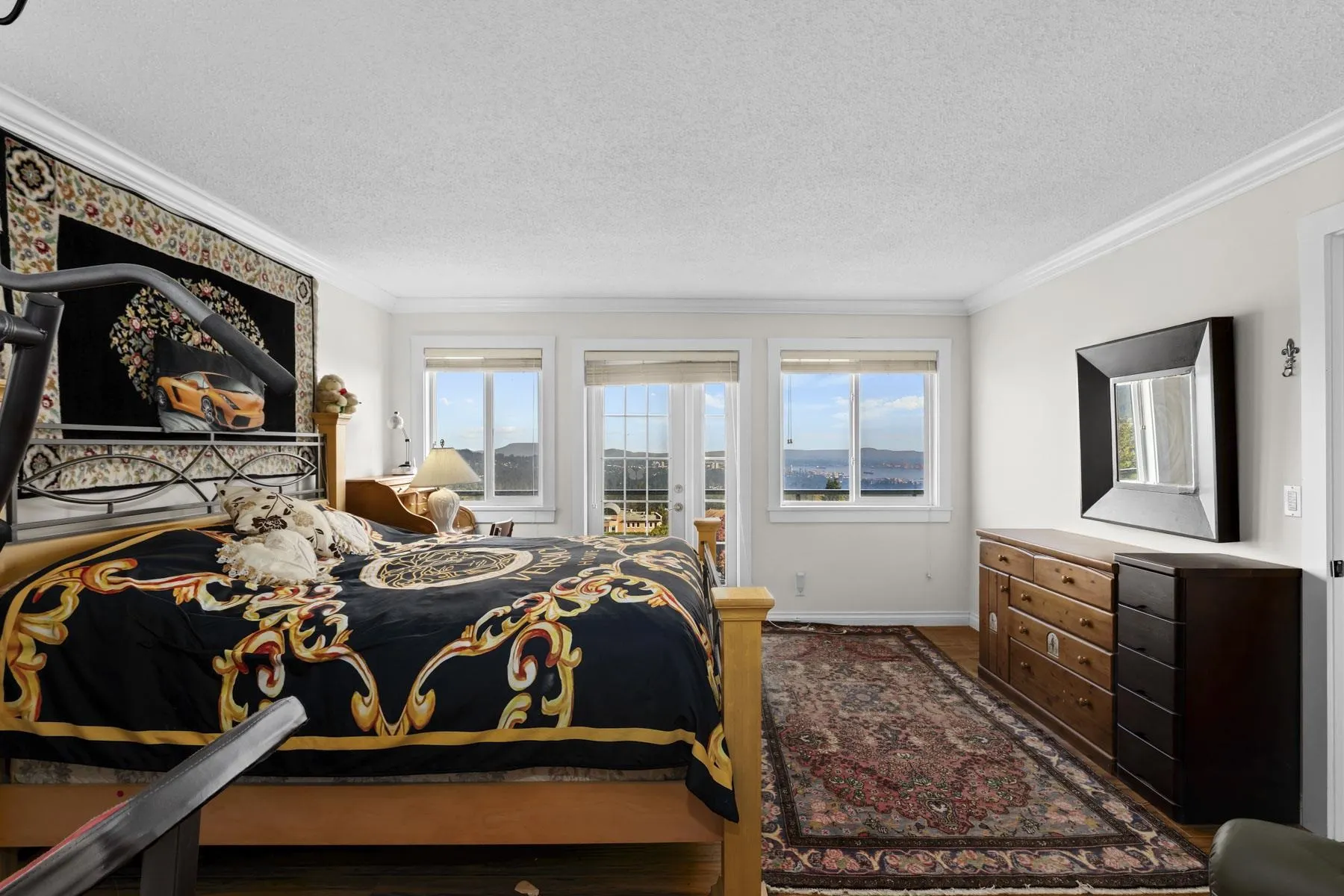 661 Andover Crescent