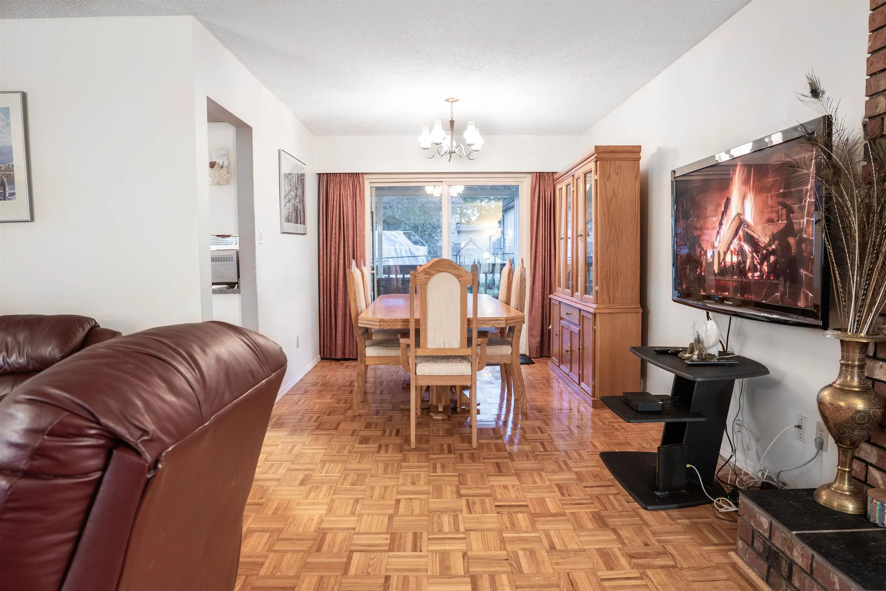 13318 Sutton Place