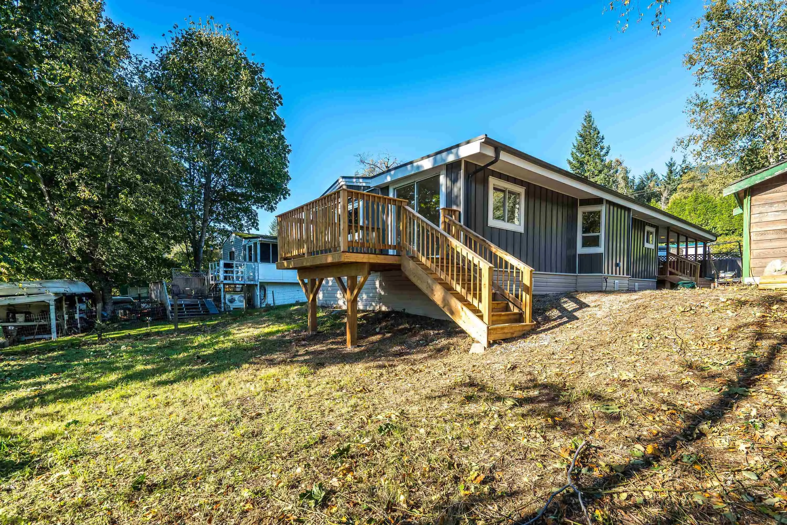 9 43201 Lougheed Highway