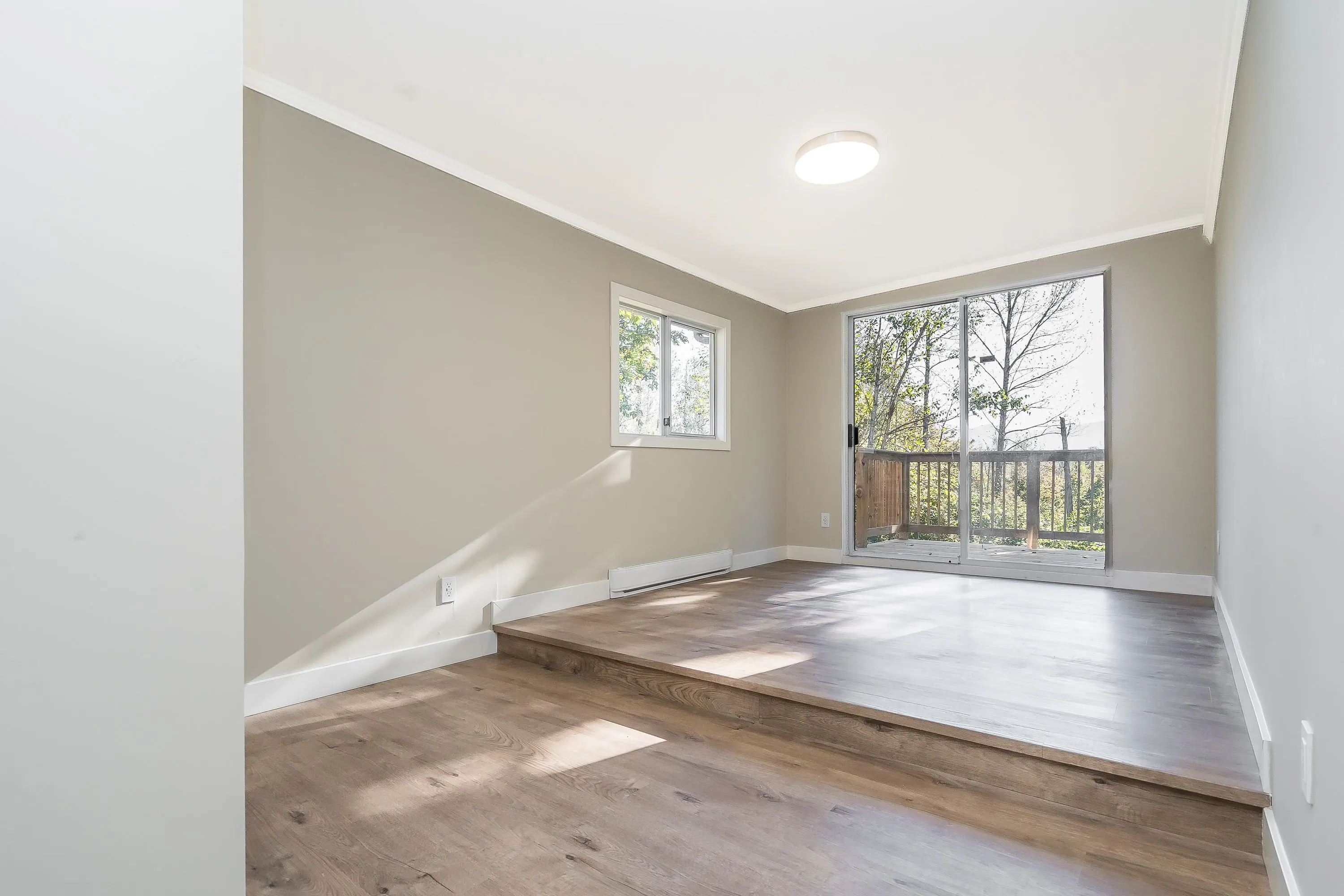 9 43201 Lougheed Highway
