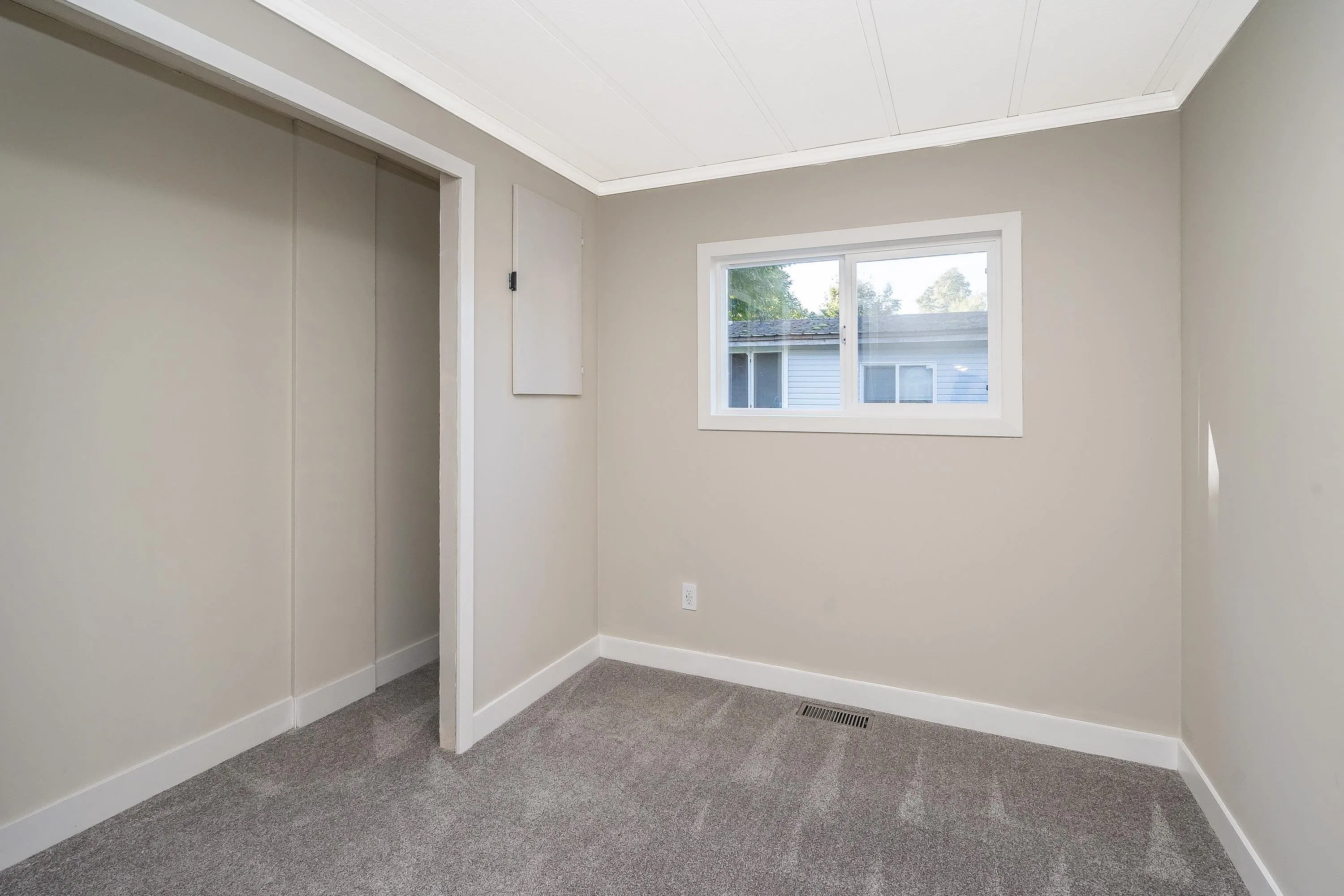 9 43201 Lougheed Highway