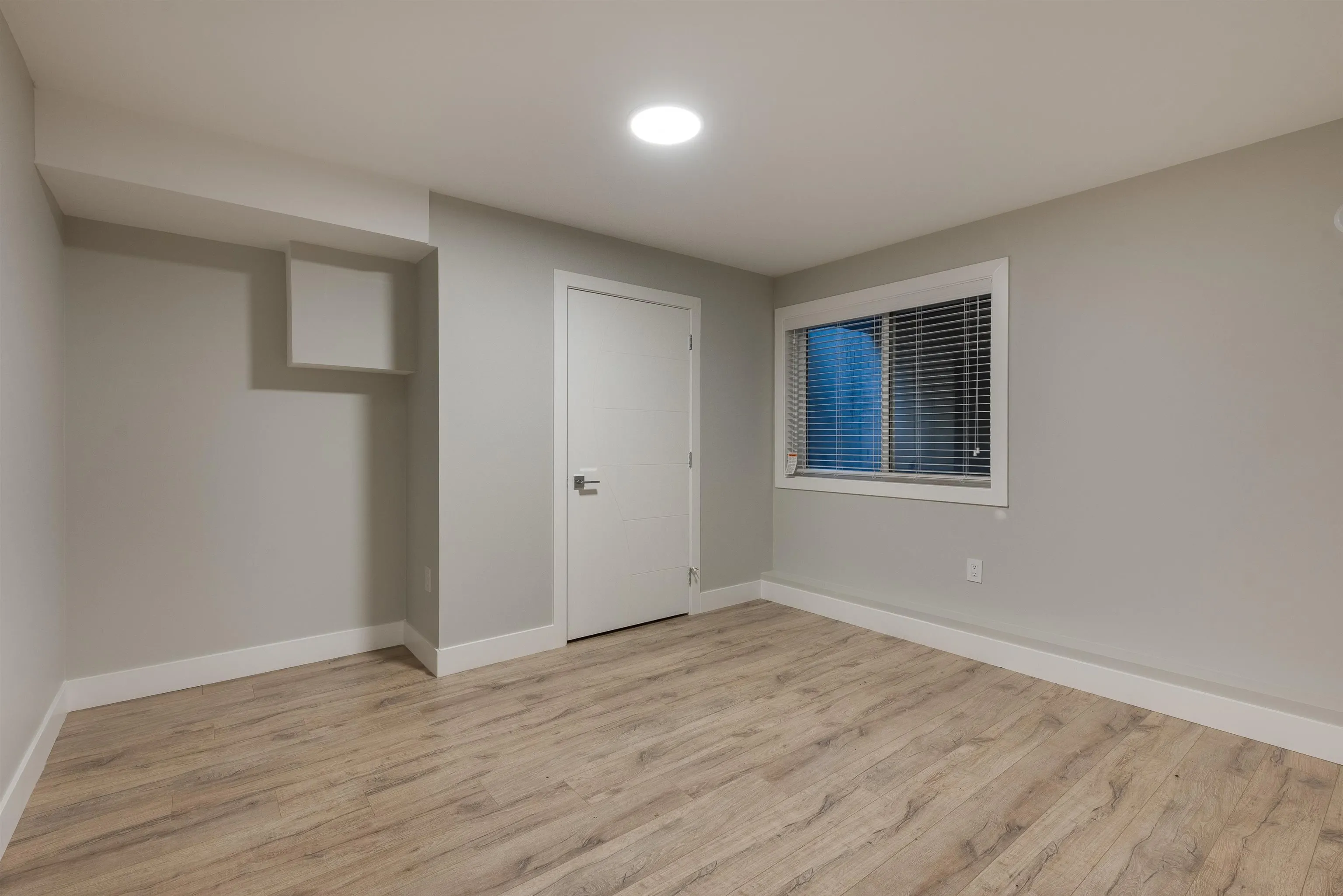1211 Foster Avenue