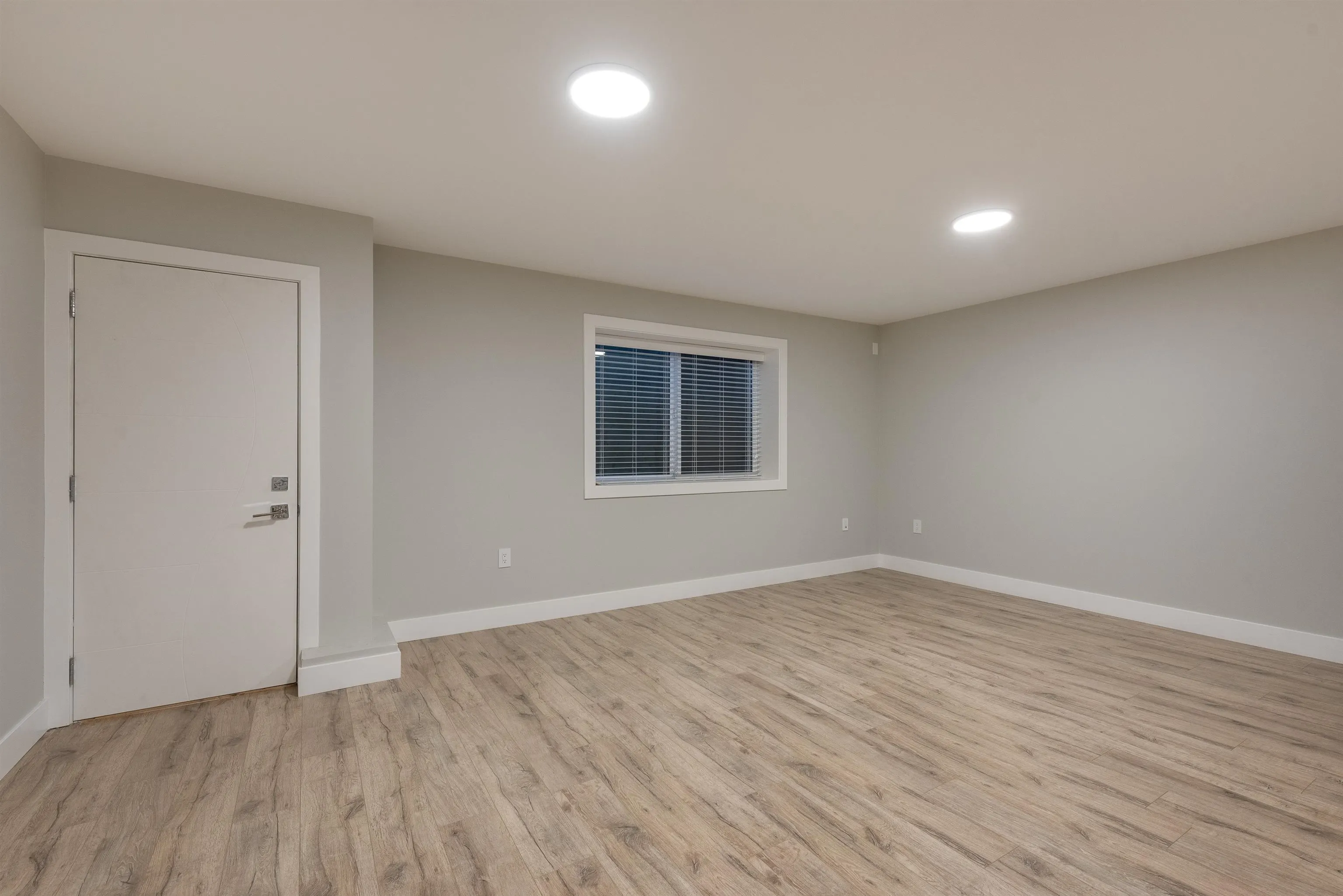 1211 Foster Avenue
