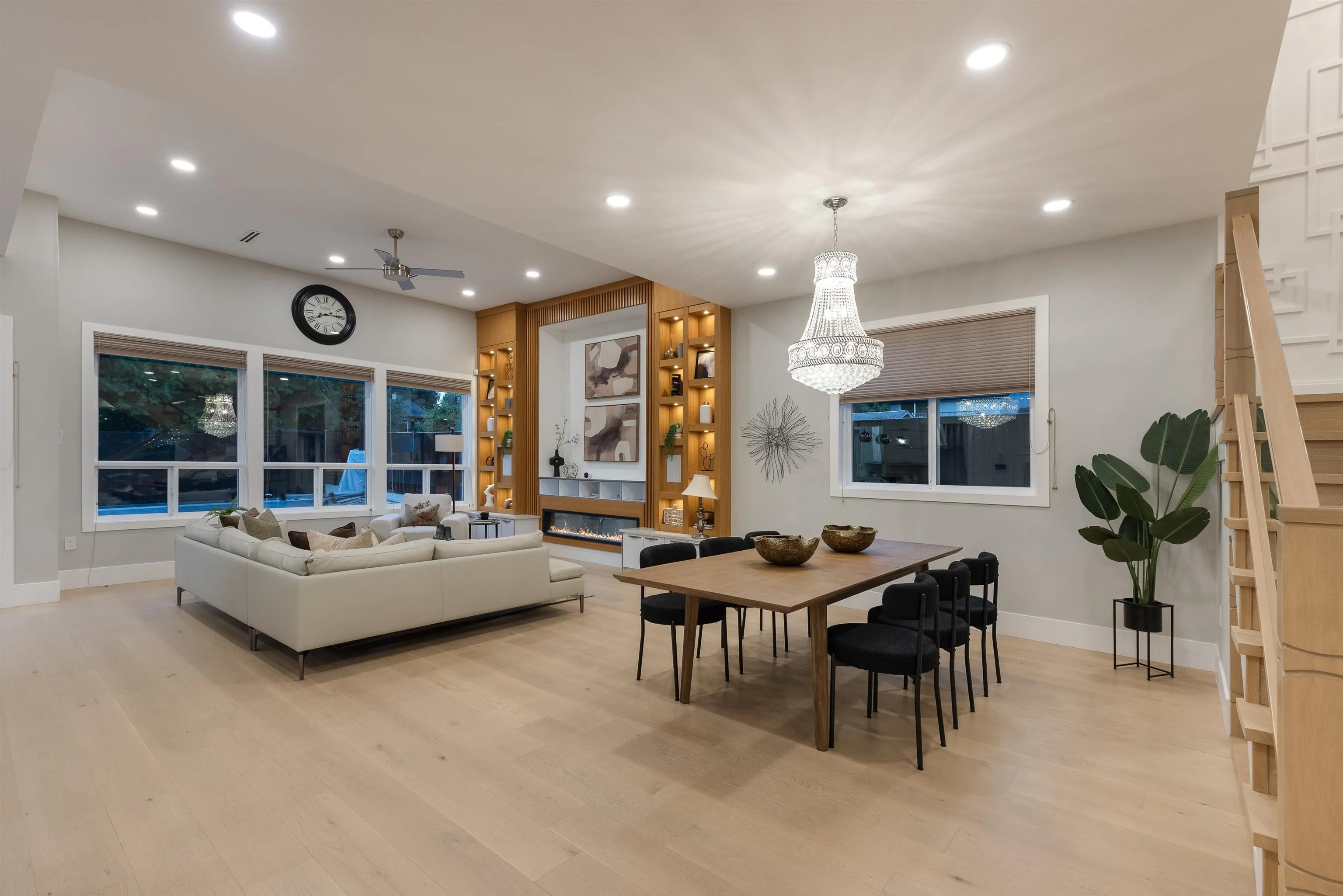 1211 Foster Avenue