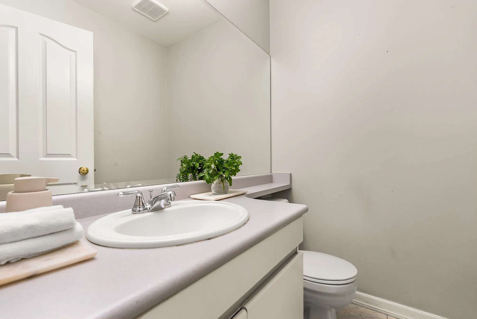 346 W 14th Street