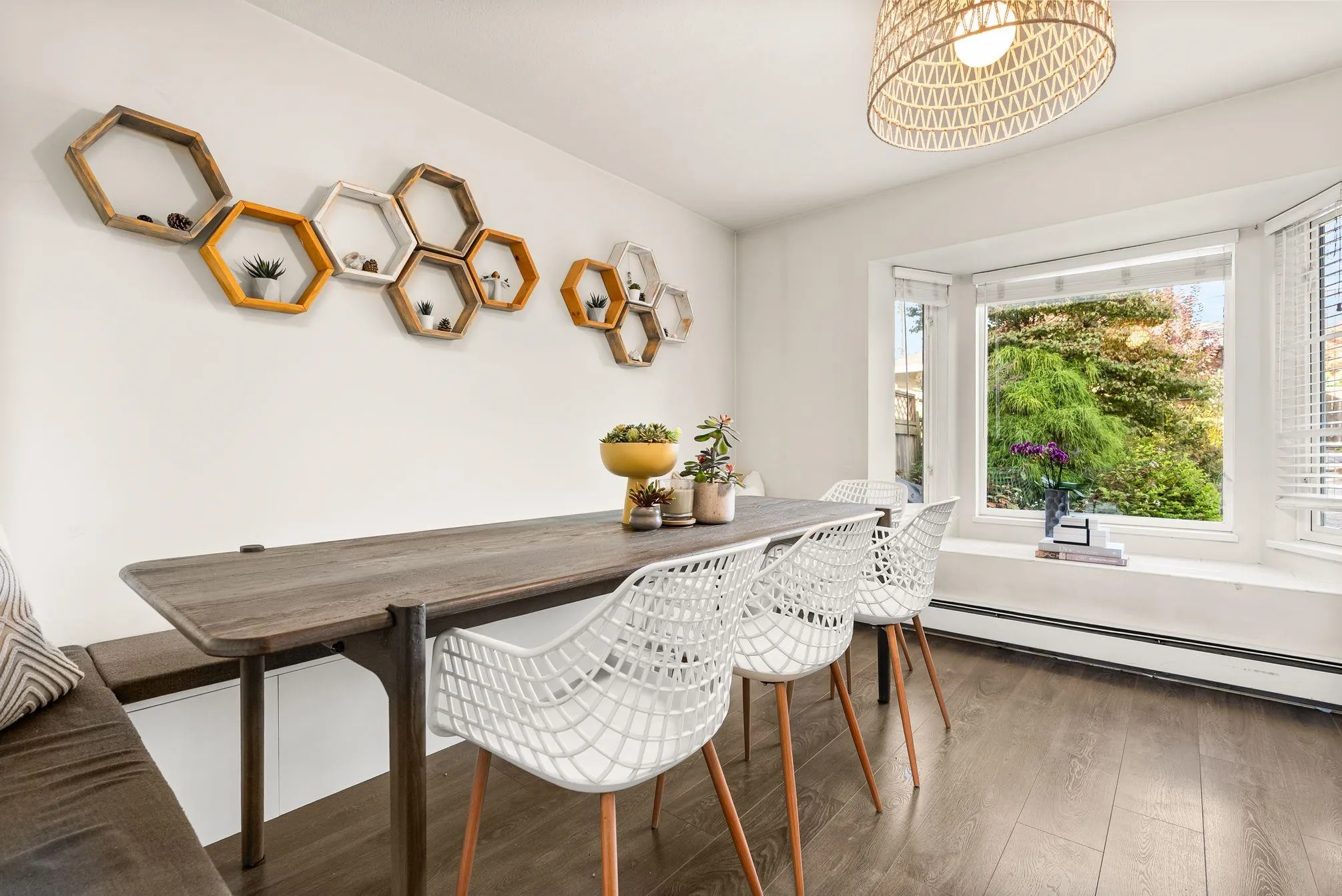 346 W 14th Street